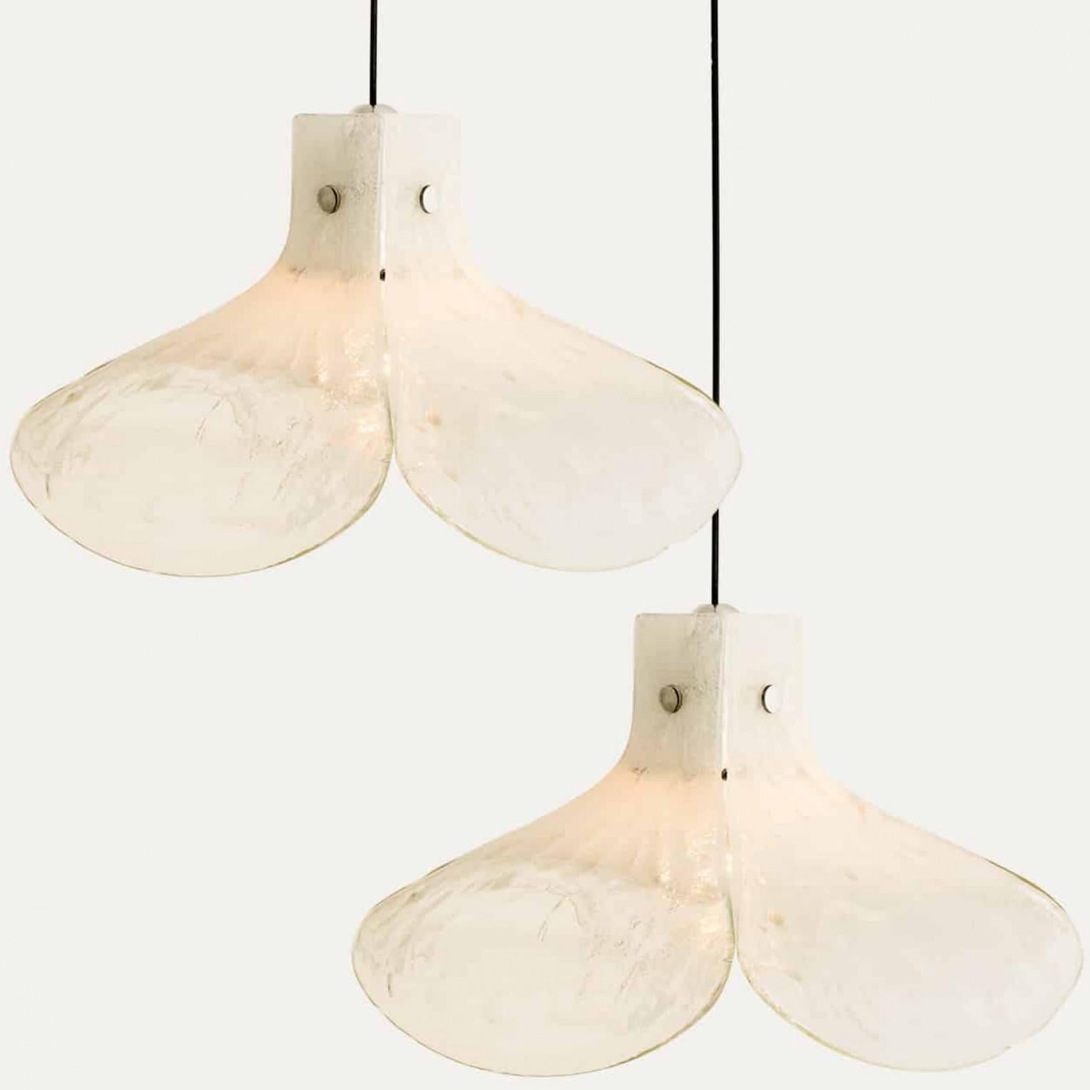 1 delle 2 lampade a sospensione Model LS185 di Carlo Nason per Mazzega, 1970 in vendita 4