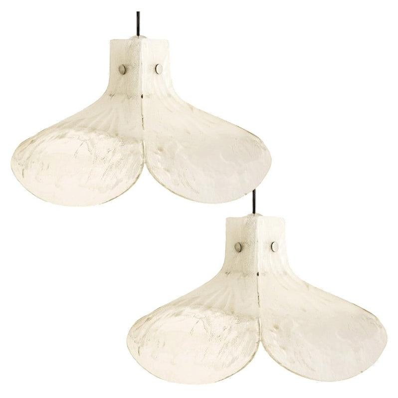 1 delle 2 lampade a sospensione Model LS185 di Carlo Nason per Mazzega, 1970