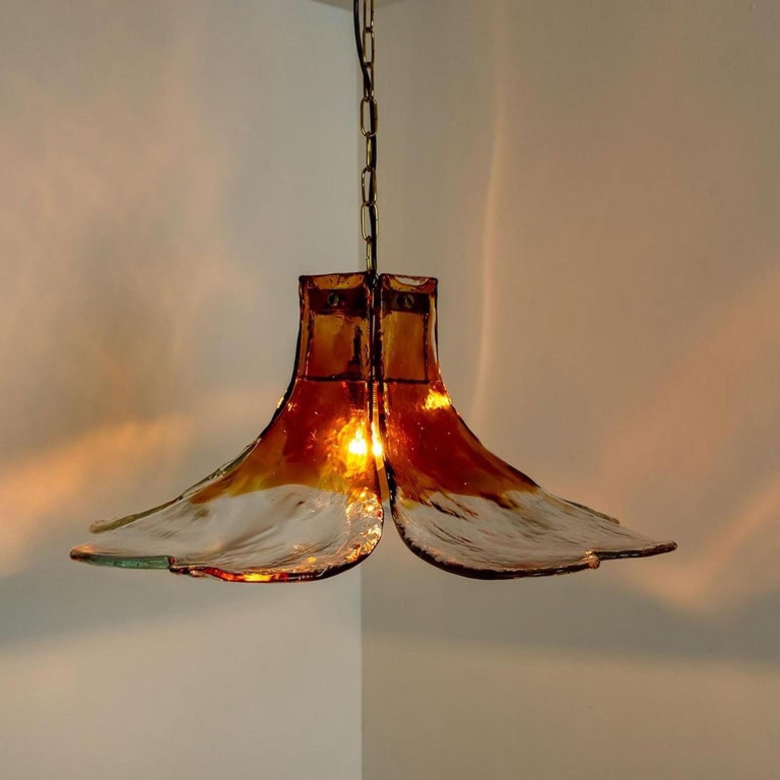 1 of the 2 Pendant Lamps Model LS185 by Carlo Nason for Mazzega For Sale 4