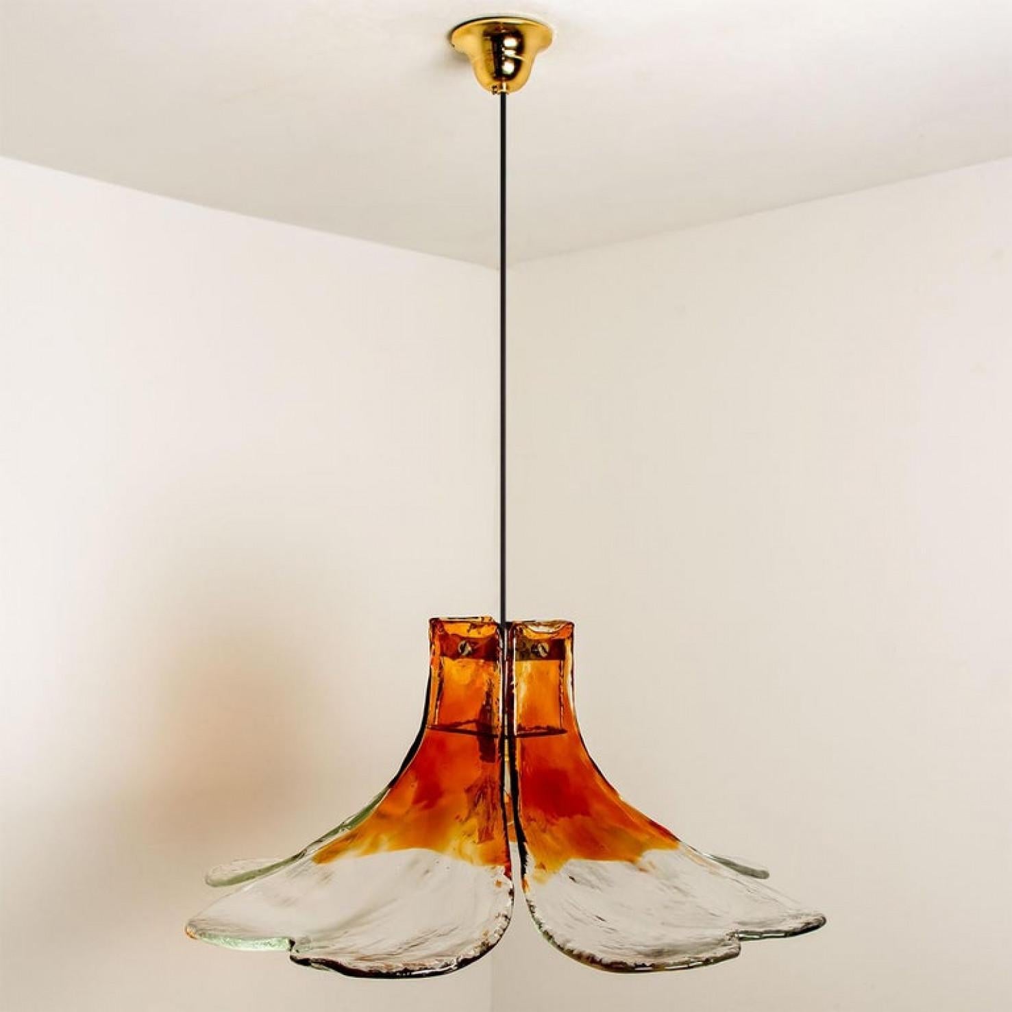 Late 20th Century 1 of the 2 Pendant Lamps Model LS185 by Carlo Nason for Mazzega For Sale