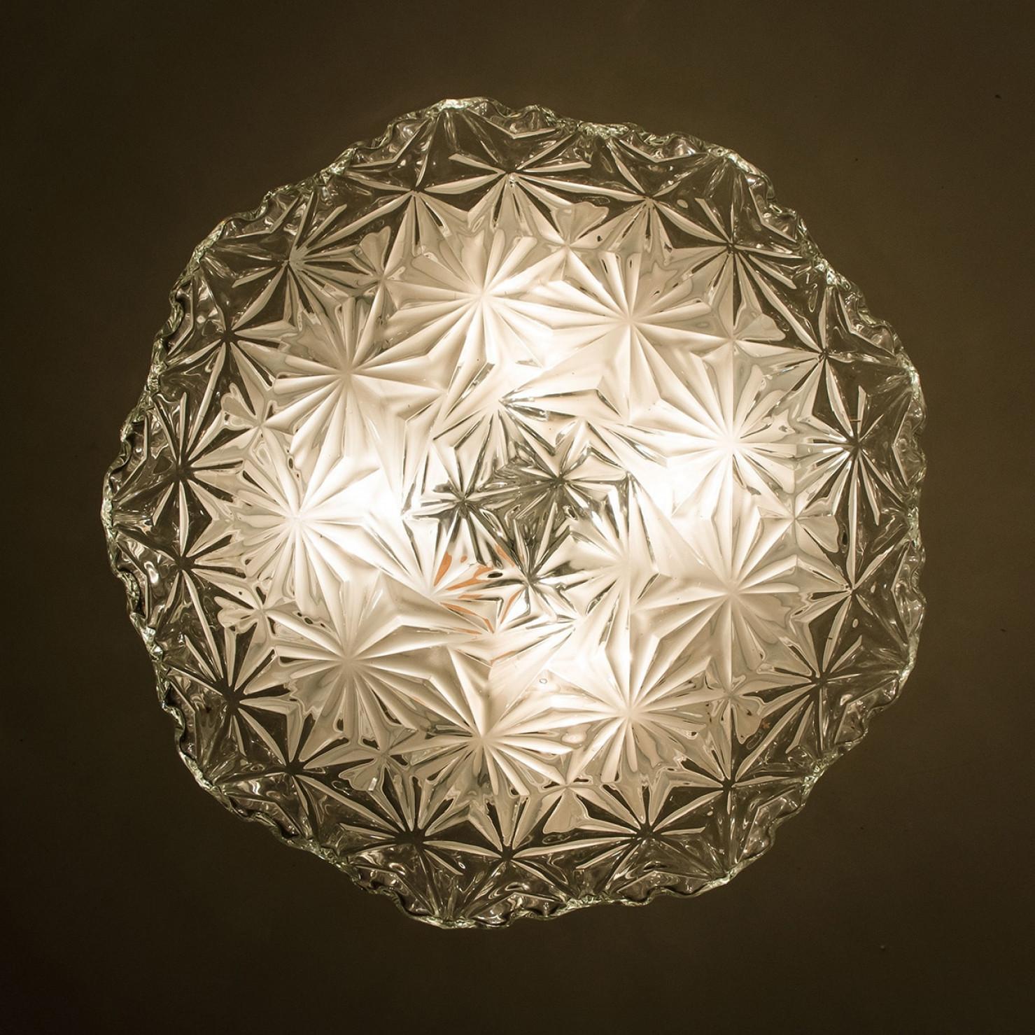 1 des 2 Appliques rondes en verre dans le style d'Helena Tynell, 1960 en vente 3