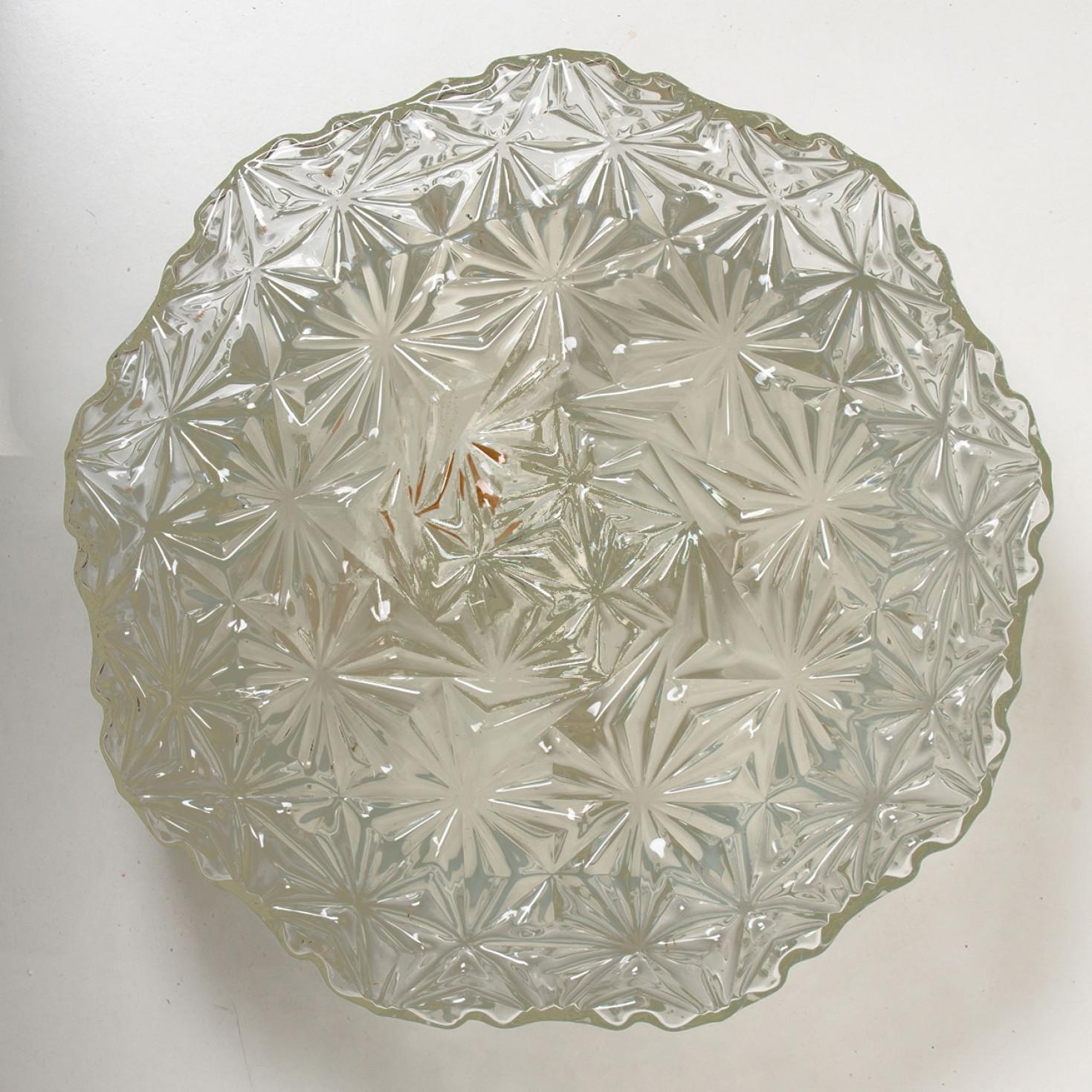 1 des 2 Appliques rondes en verre dans le style d'Helena Tynell, 1960 en vente 7