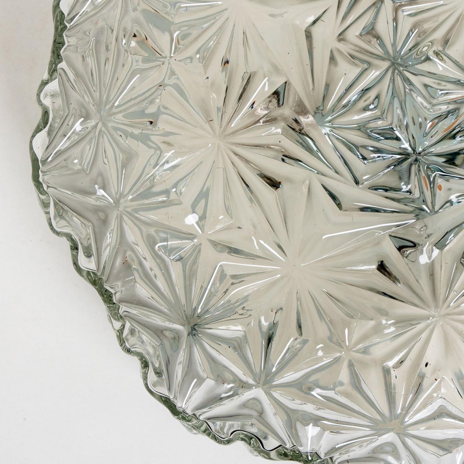 Mid-Century Modern 1 des 2 Appliques rondes en verre dans le style d'Helena Tynell, 1960 en vente