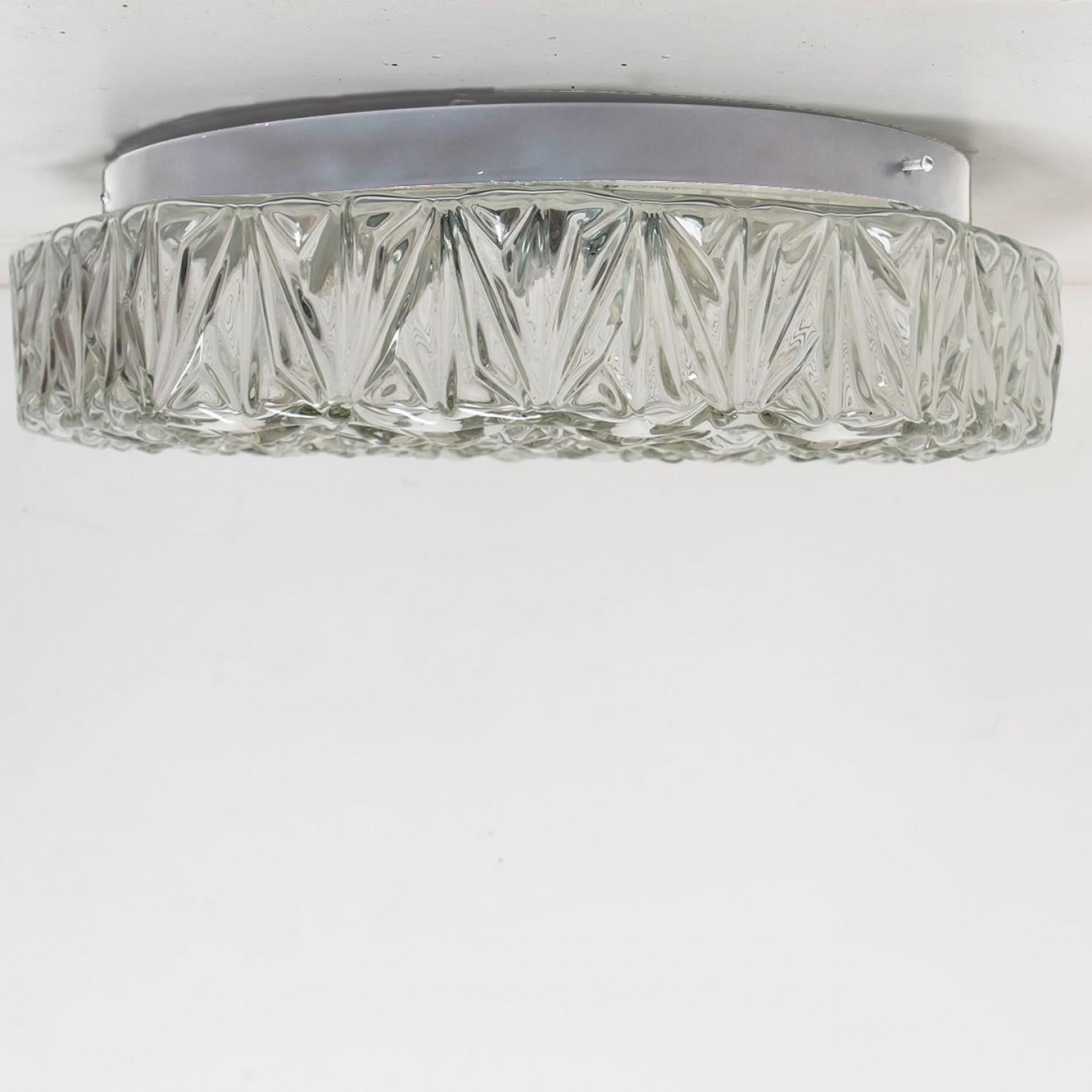 20ième siècle 1 of the 2 Round Glass Wall Lights In Style Of Helena Tynell, 1960 en vente