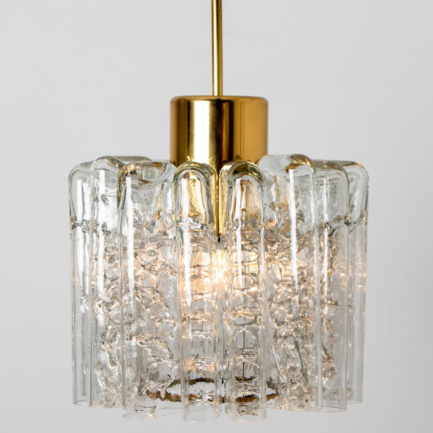 Mid-20th Century 1 of the 2 Round Textured Clear Glass Doria Pendant Lamp, 1960s For Sale