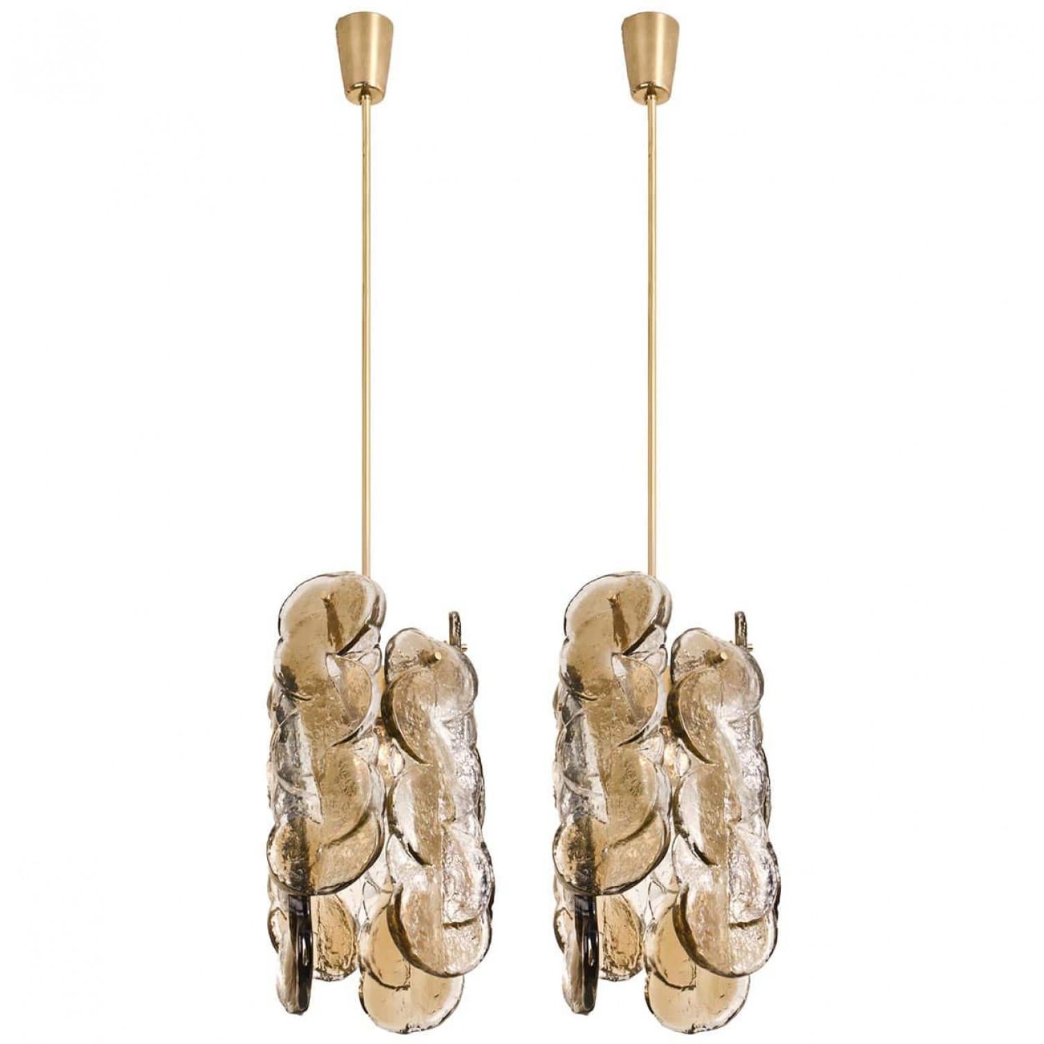 Austriaco 1 of the 2 Small Kalmar Citrus Swirl Smoked Glass Pendants, Austria, 1960s in vendita