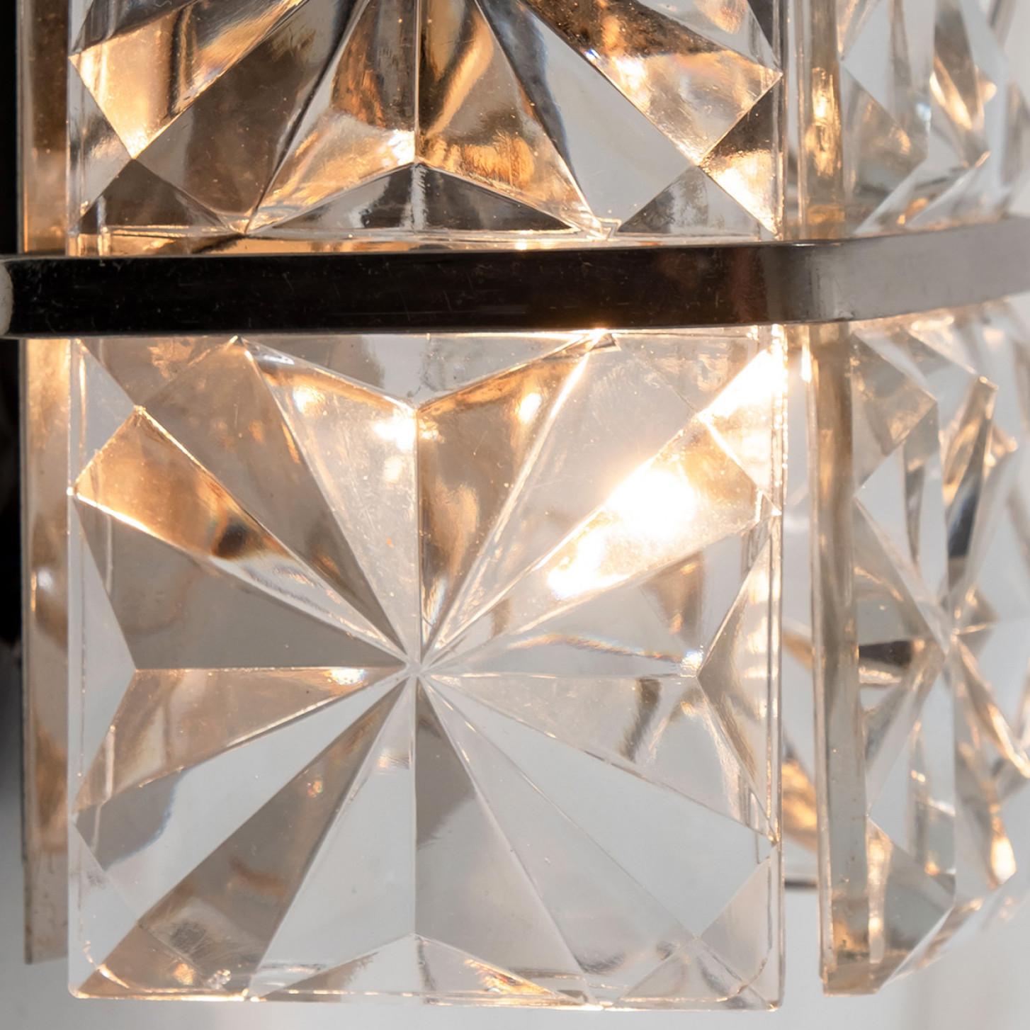 1 of the 2 Square Crystal and Silver Chrome Sconces by Kinkeldey, Germany, 1970 For Sale 4