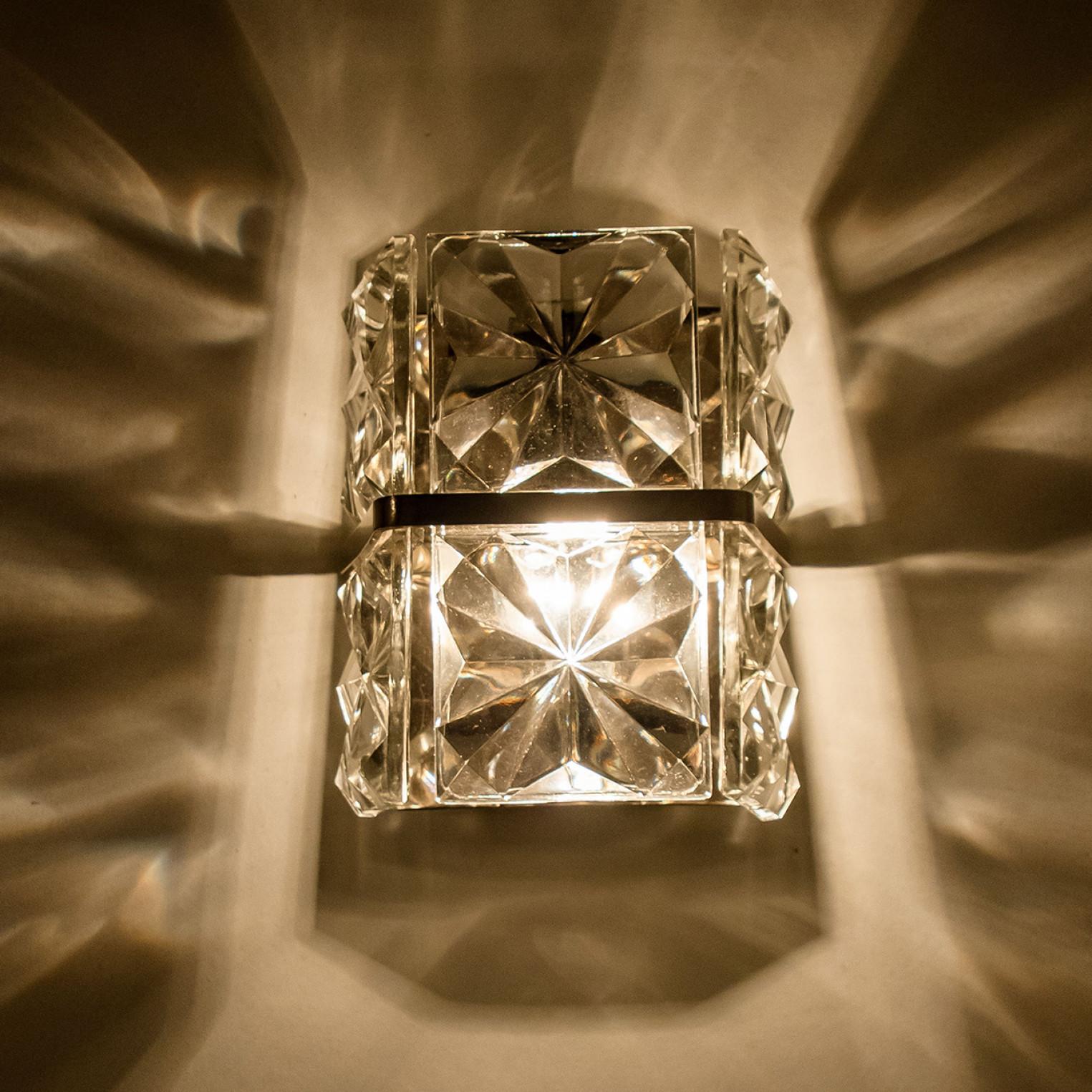 Faceted 1 of the 2 Square Crystal and Silver Chrome Sconces by Kinkeldey, Germany, 1970 For Sale