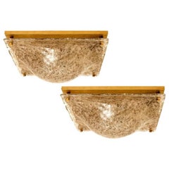 1 der 2 quadratischen Wandleuchten aus gewölbtem Muranoglas, Rauchglas und Messing, Einbaubeleuchtung