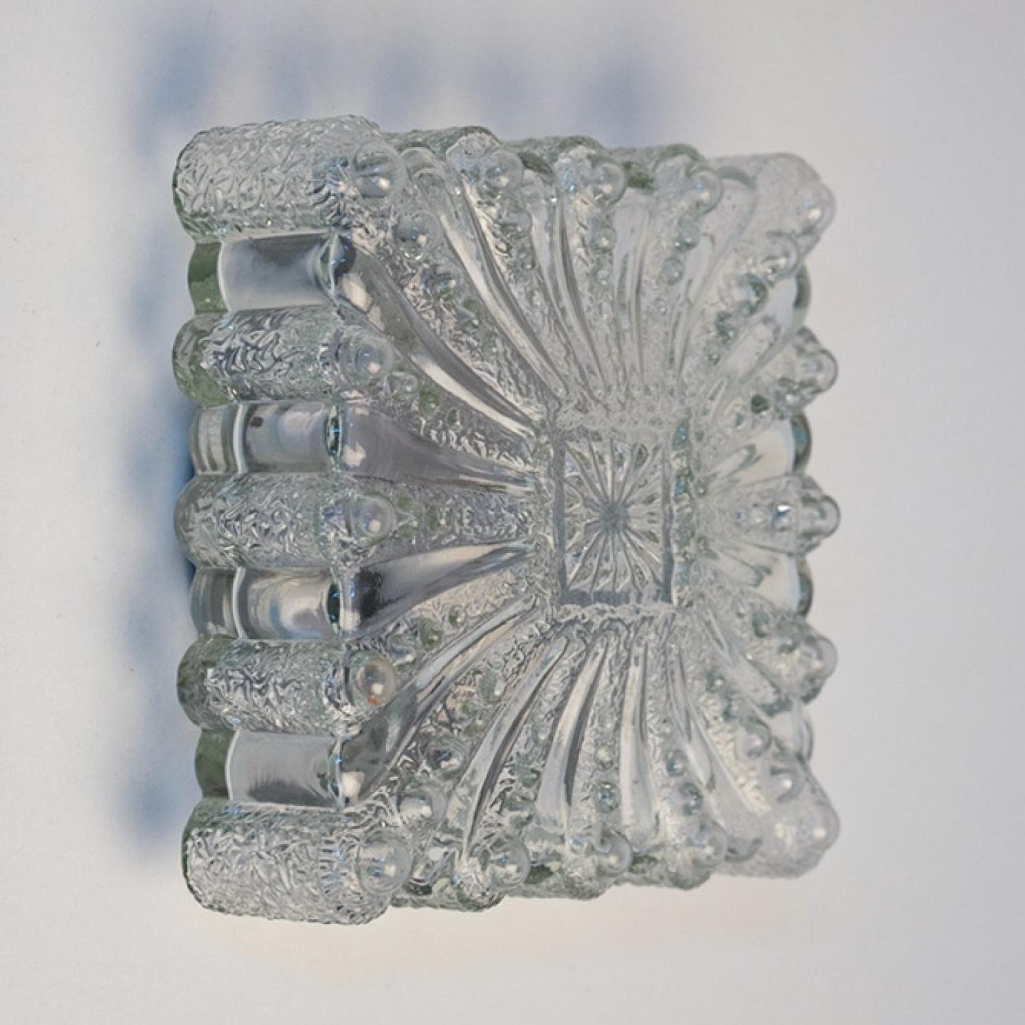 1 des 2 plafonniers carrés en verre d'Helena Tynell, 1970 en vente 1