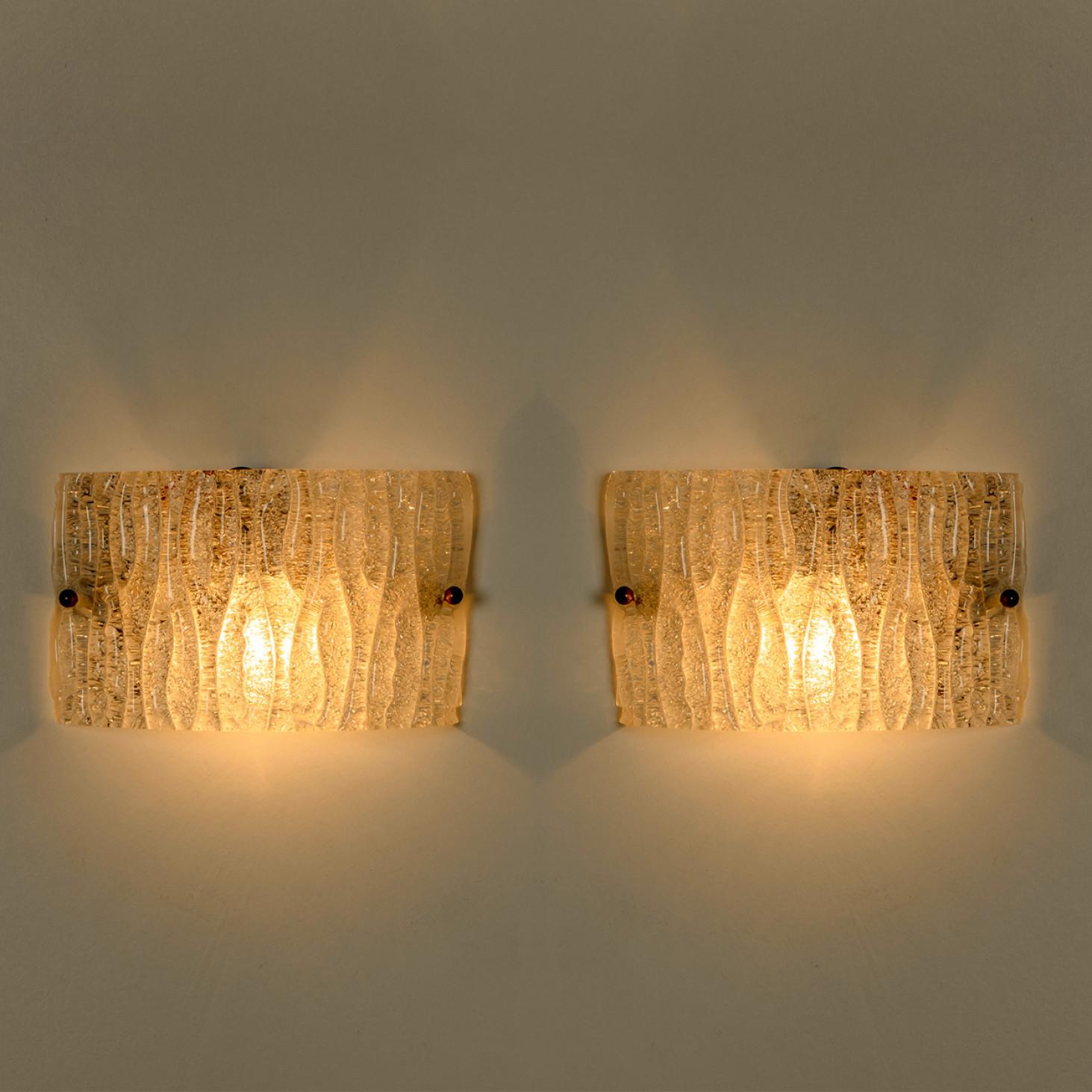 Hollywood Regency 1 delle 2 applique quadrate in vetro a coste di Kaiser Leuchten, 1960 in vendita
