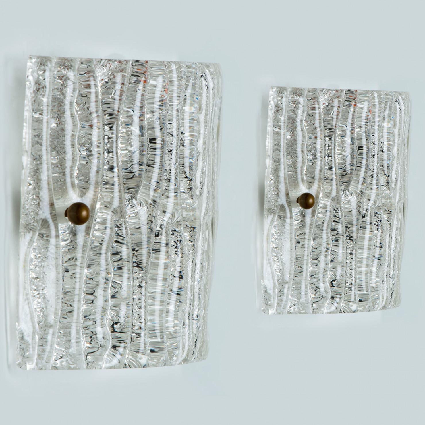 Tedesco 1 delle 2 applique quadrate in vetro a coste di Kaiser Leuchten, 1960 in vendita