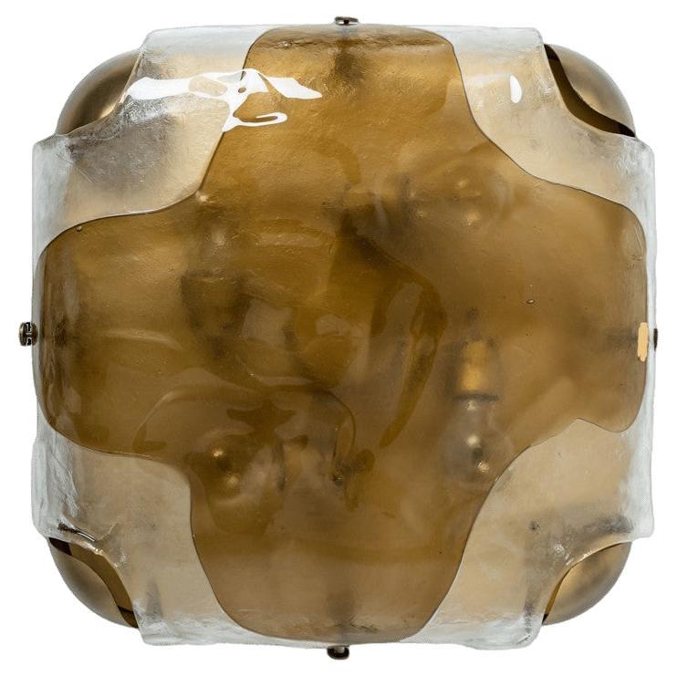 1 der 2 zweifarbigen Wandleuchten aus Messingglas von J.T. Kalmar, Österreich, 1960er-Jahre