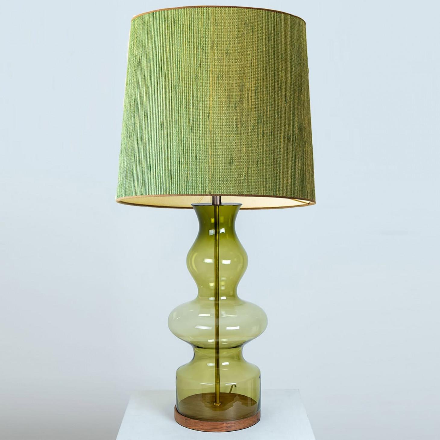 1 of the 2 XL Glass Green Shaped Table Lamps with Rattan Lampshades R. Houben For Sale 2