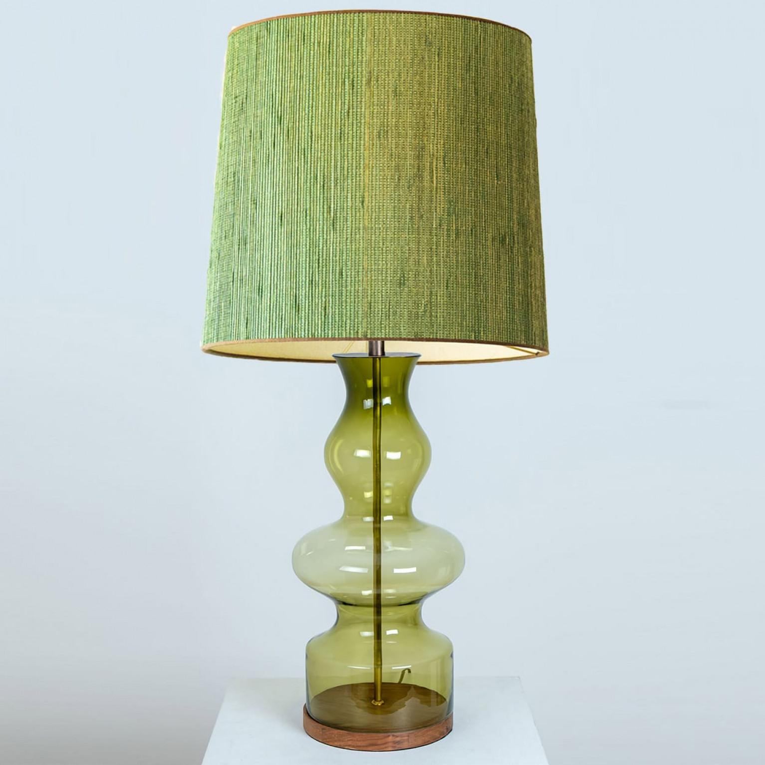 1 of the 2 XL Glass Green Shaped Table Lamps with Rattan Lampshades R. Houben For Sale 2