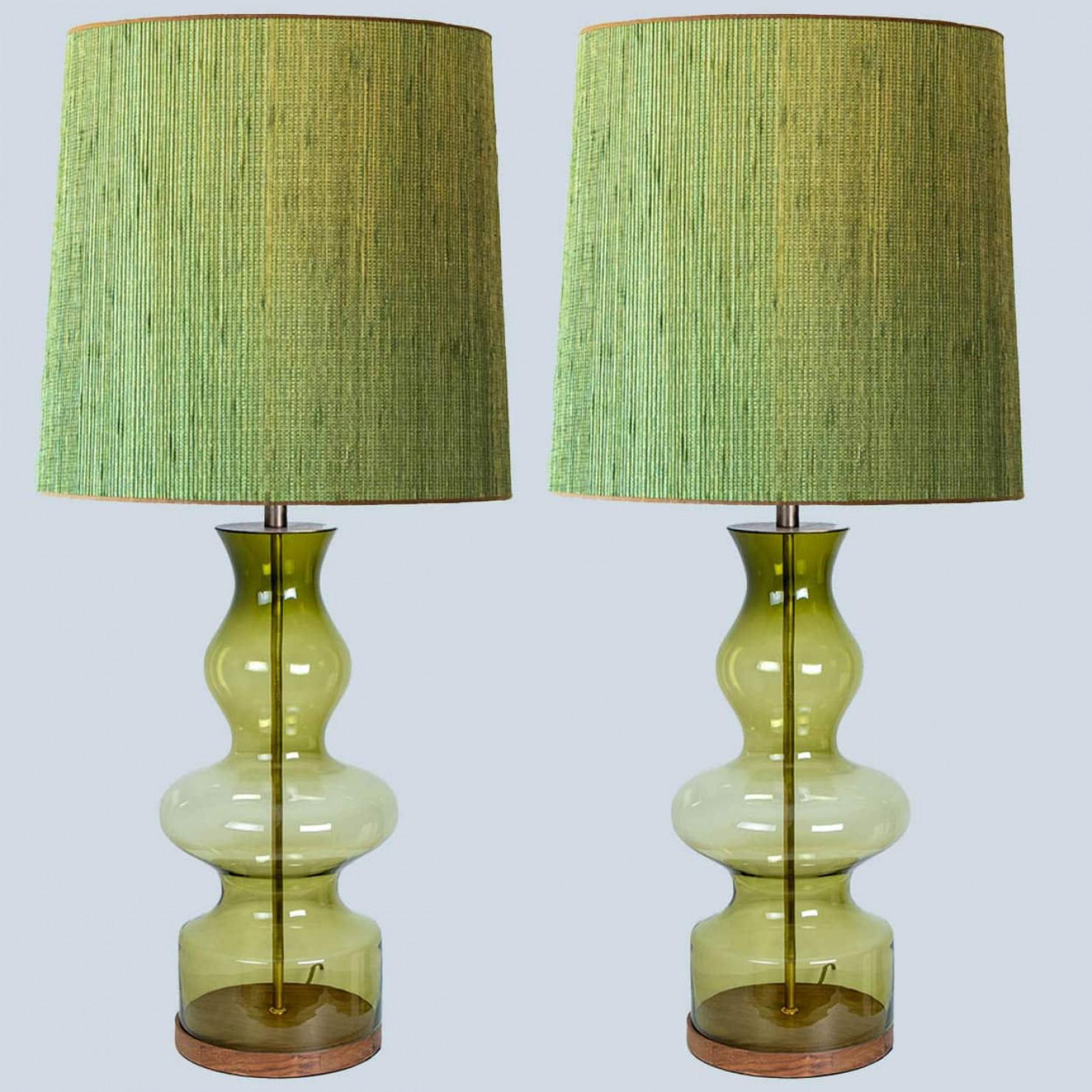 Scandinavian Modern 1 of the 2 XL Glass Green Shaped Table Lamps with Rattan Lampshades R. Houben For Sale