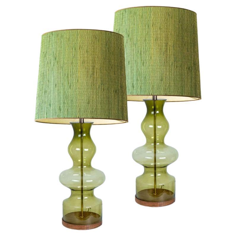 1 of the 2 XL Glass Green Shaped Table Lamps with Rattan Lampshades R. Houben For Sale