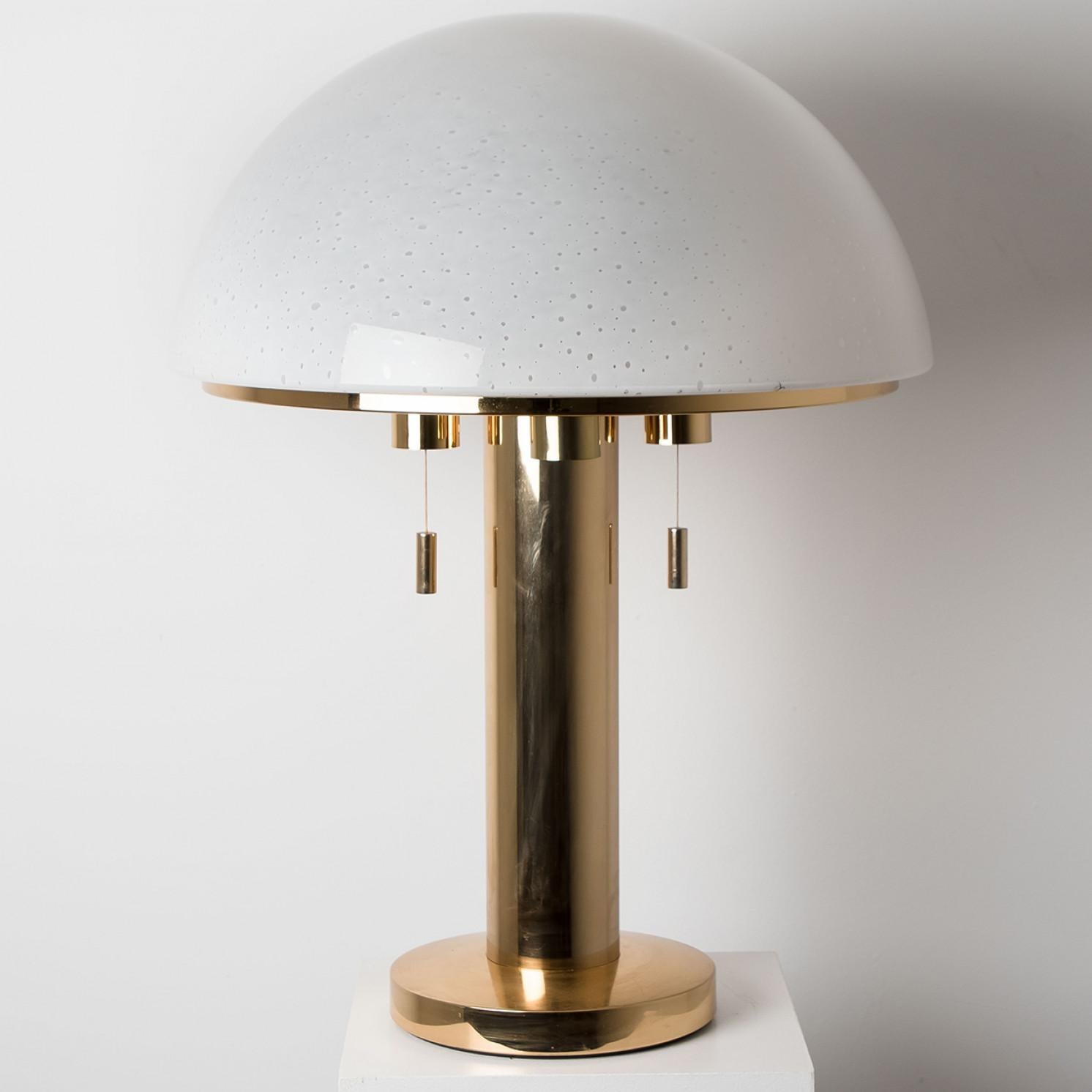 1 of the 2 XL Mushroom Table Lamps by Limburg Glashütte, 1970 In Good Condition For Sale In Rijssen, NL