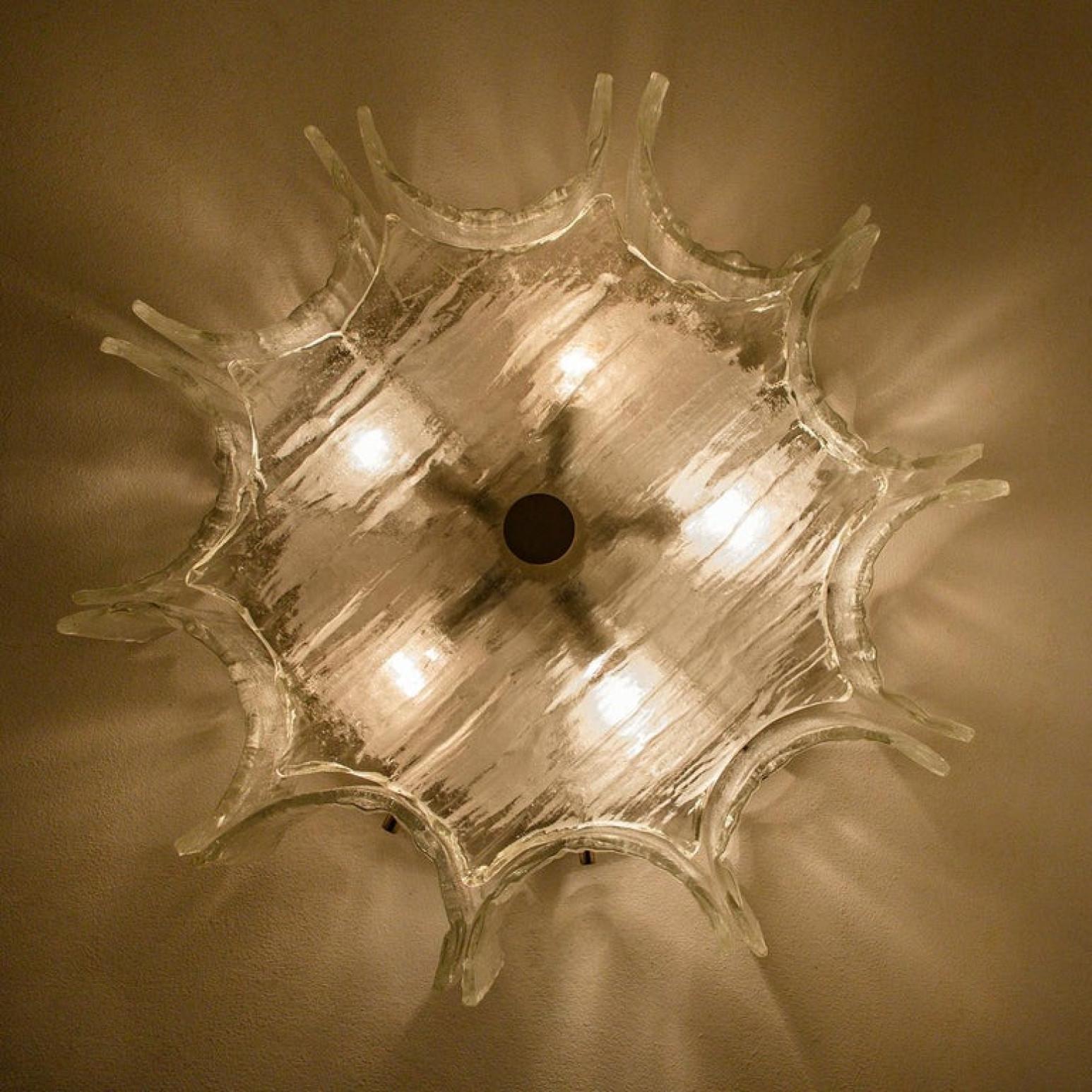 1 of the 2 XL Star Shaped Glass Flush Mounts 1960s For Sale 4