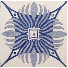 1 des 22 carreaux en relief antiques uniques, Le Claive, vers 1920