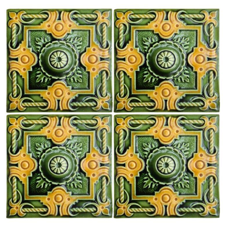 1 delle 275 piastrelle in rilievo smaltate Art Deco di Gilliot, circa 1920 (Copia)