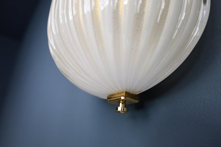 1 of the 12 Barovier & Toso Murano Glass Sconces with Brass, Italy 1980s For Sale 6