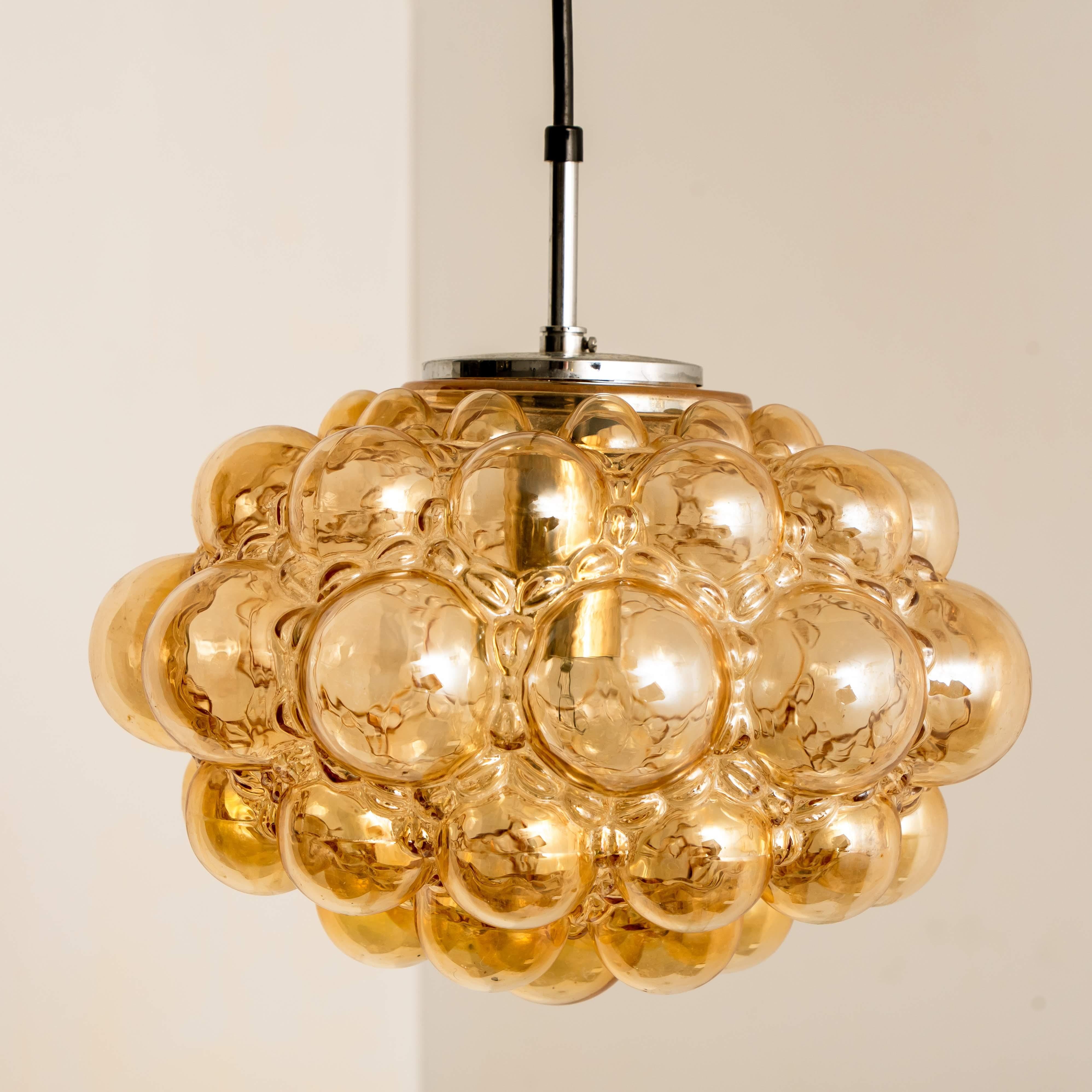 1 of the 3 Amber Bubble Glass Pendant Lamps by Helena Tynell, 1960 For Sale 5