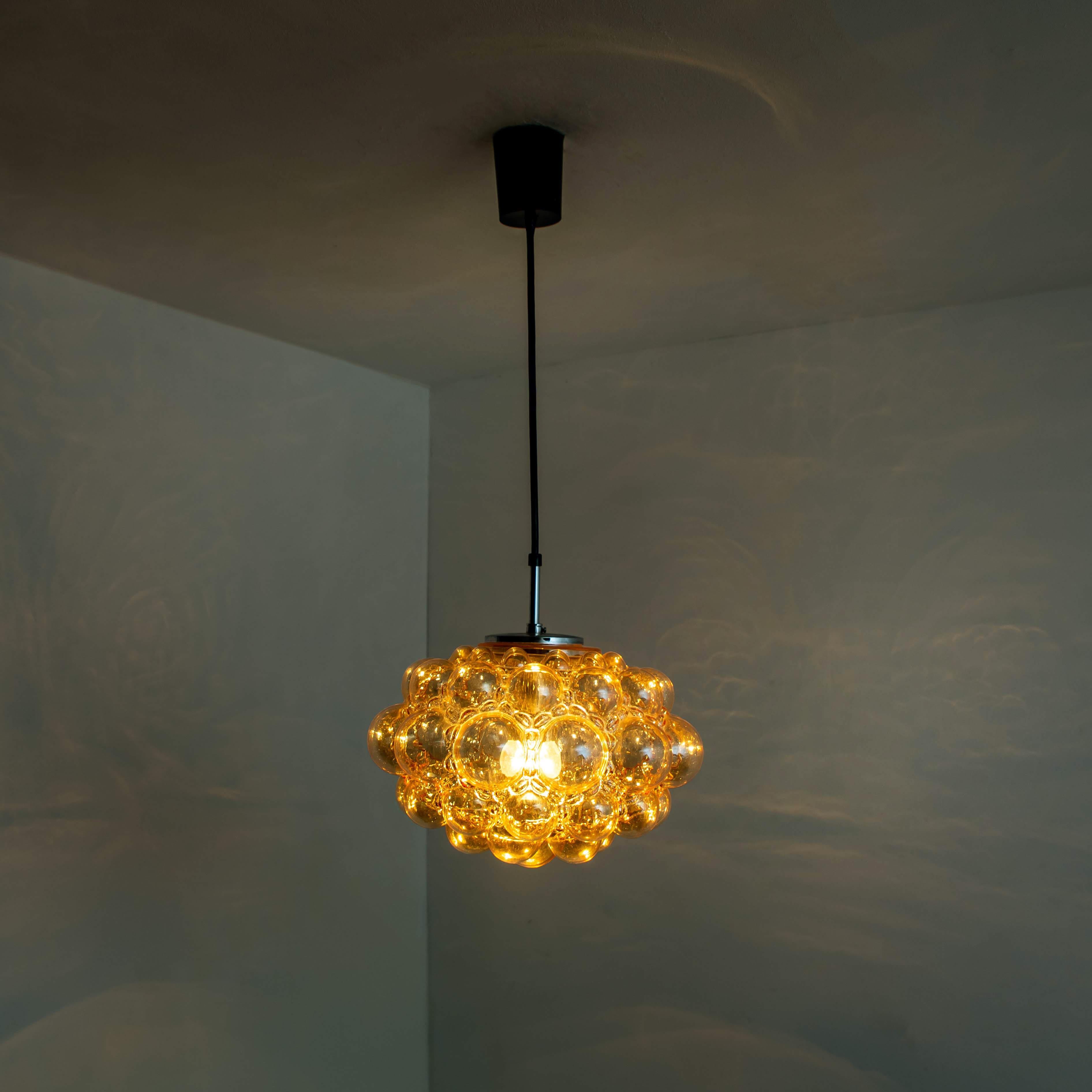 1 of the 3 Amber Bubble Glass Pendant Lamps by Helena Tynell, 1960 For Sale 11