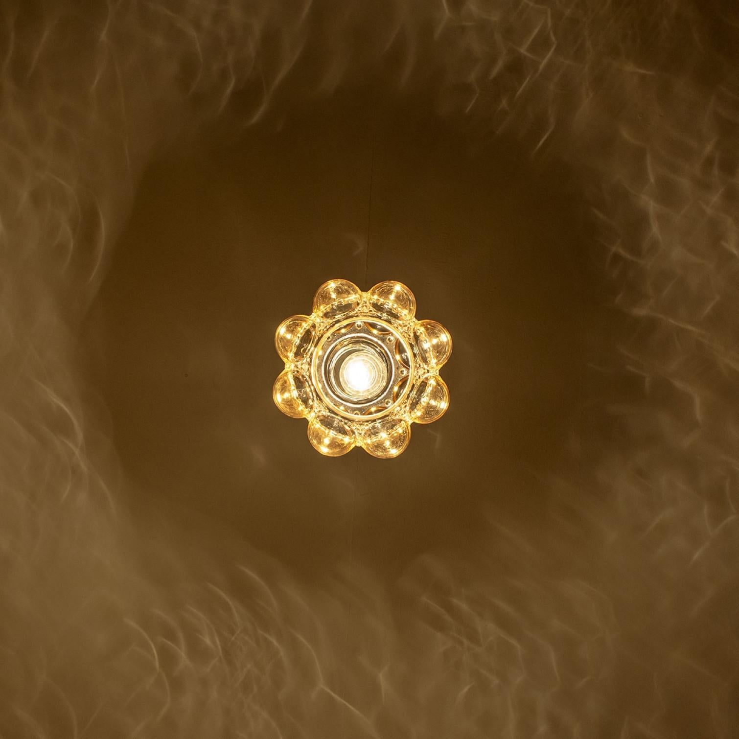 Tedesco 1 of the 3 Amber Glass Pedants by Helena Tynell for Glashütte Limburg, 1960 in vendita