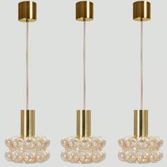 1 des 3 guéridons en verre ambré d'Helena Tynell pour Glashütte Limburg, 1970