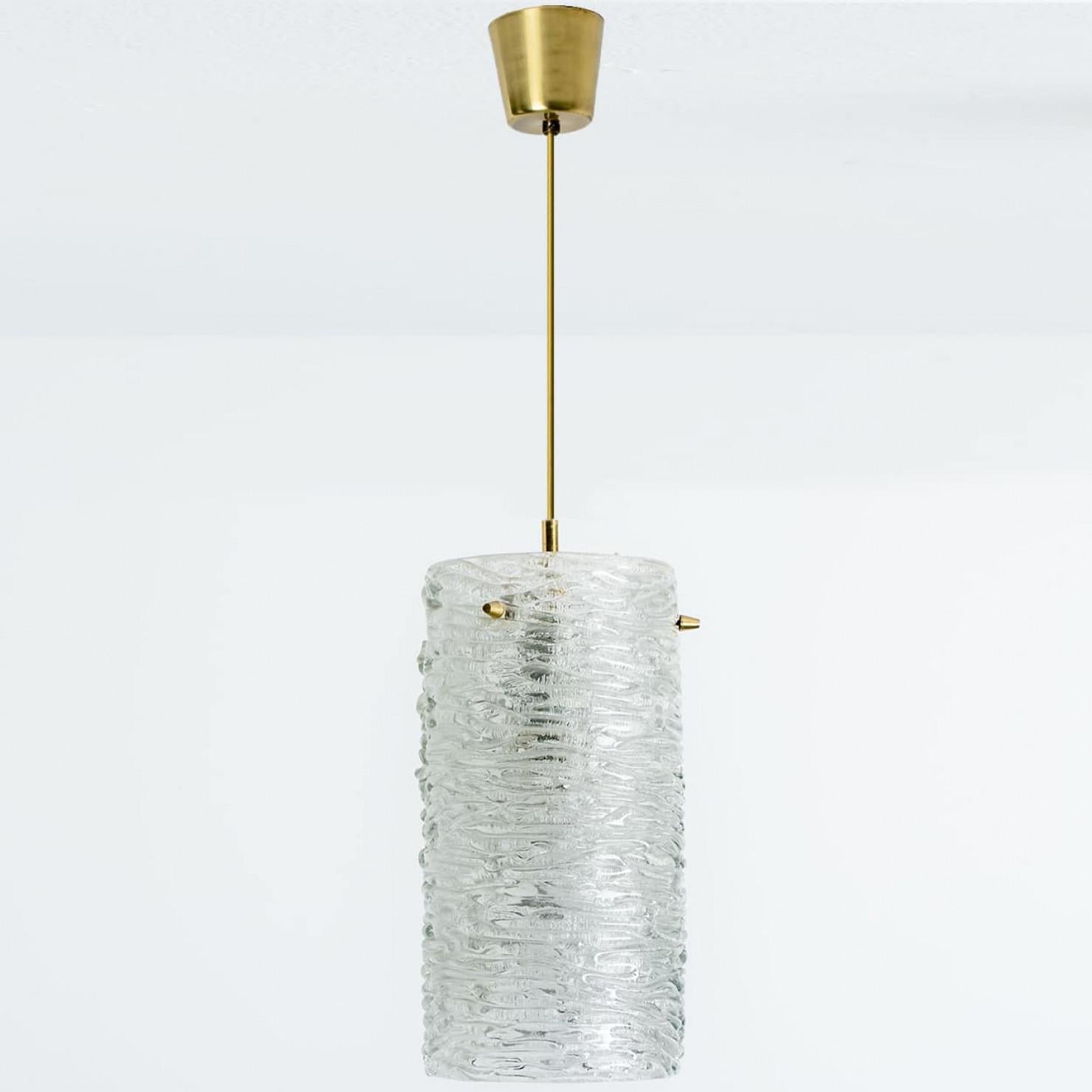 Mid-Century Modern 1 des 3 pendentifs en laiton et verre de cristal de Carl Fagerlund pour Orrefors, Swede en vente