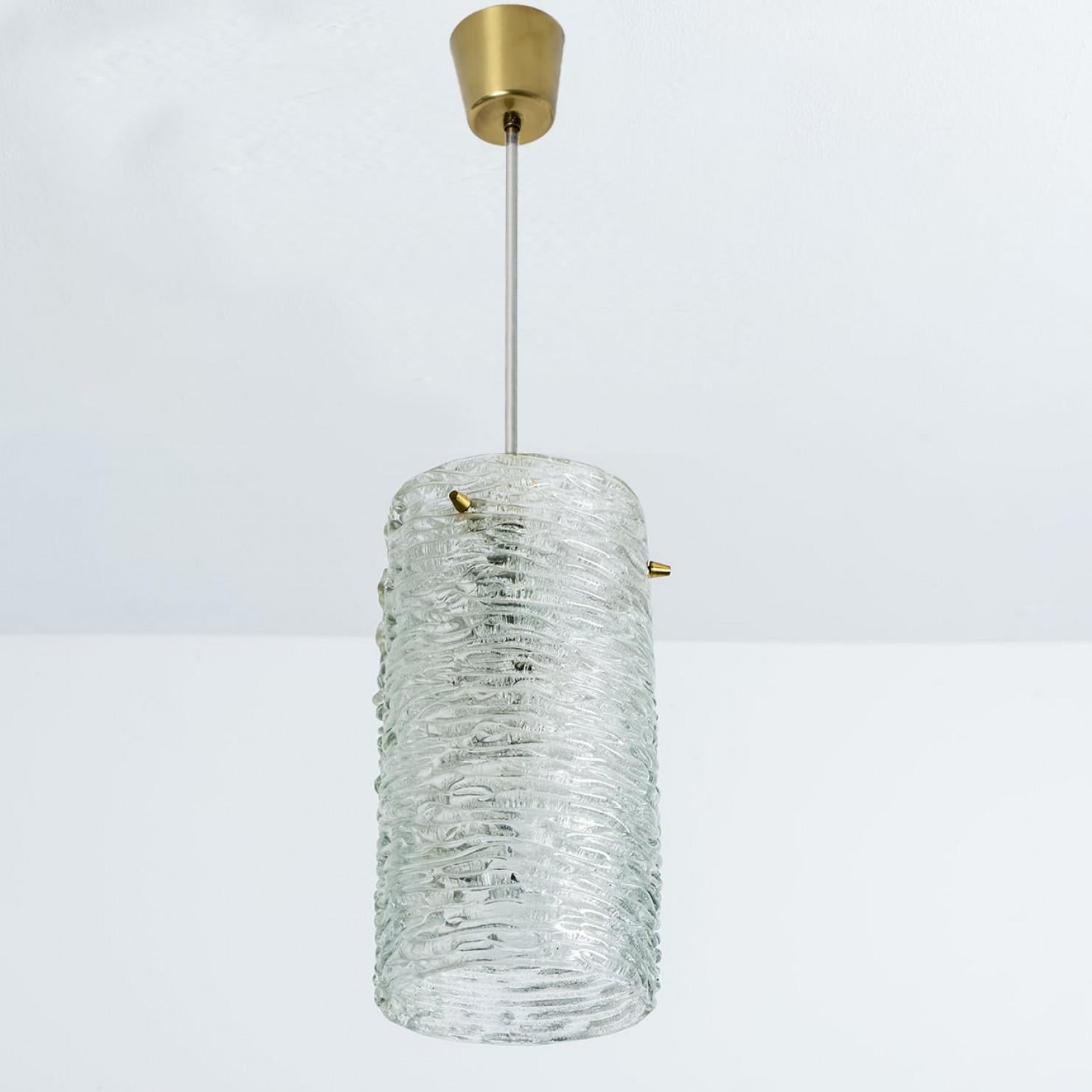 Métal 1 des 3 pendentifs en laiton et verre de cristal de Carl Fagerlund pour Orrefors, Swede en vente