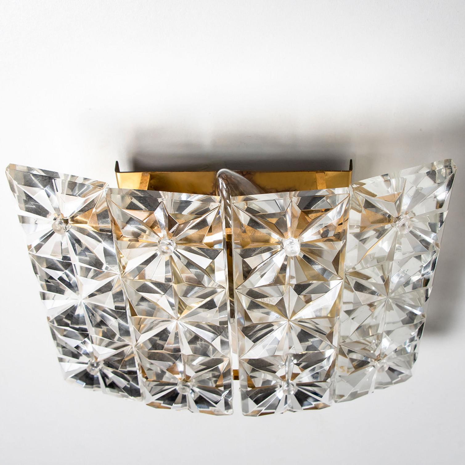 1 of the 3 Brass and Crystal Glass Wall Lights by Kinkeldey, 1970s For Sale 5