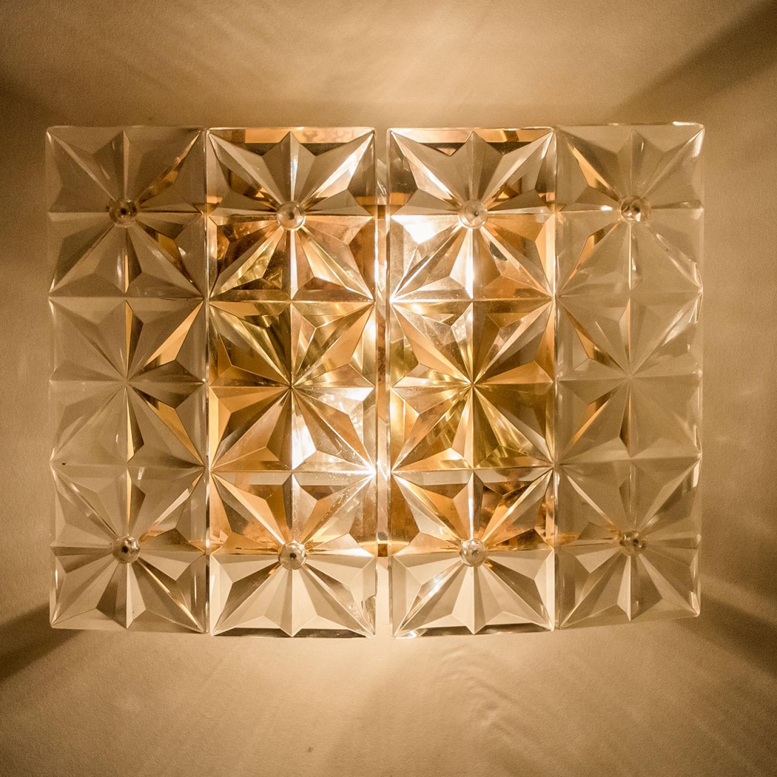 1 of the 3 Brass and Crystal Glass Wall Lights by Kinkeldey, 1970s For Sale 6