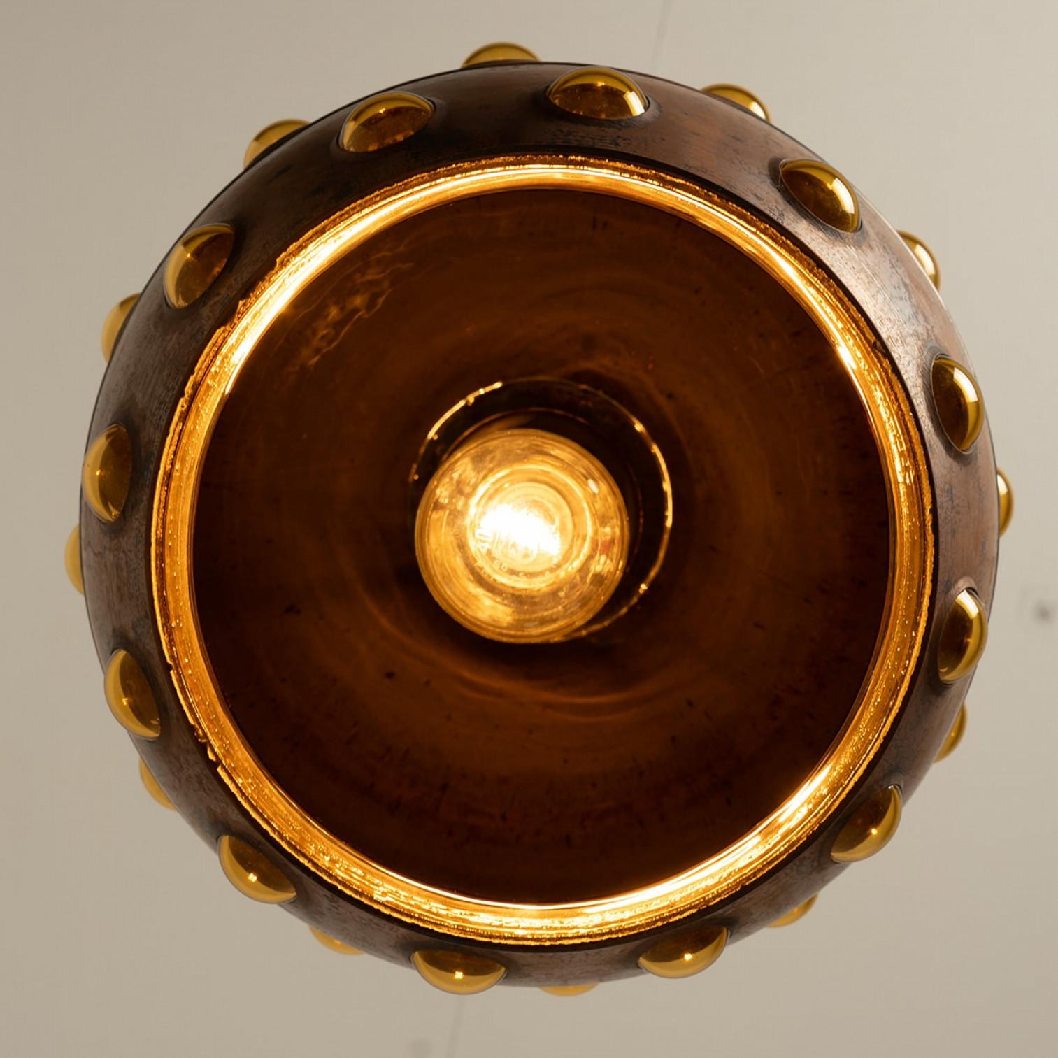 1 of the 3 Brutalist Copper Pendant Lamp in the style of Nanny Still, 1970 en vente 7