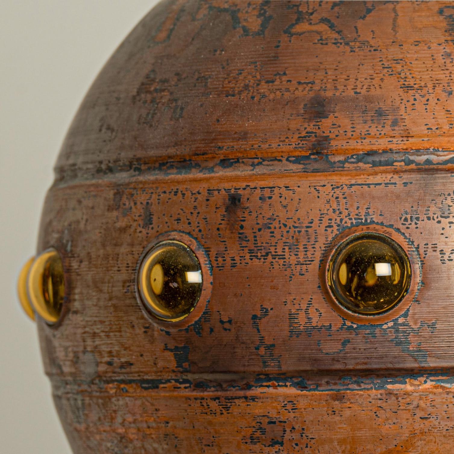 1 of the 3 Brutalist Copper Pendant Lamp in the style of Nanny Still, 1970 Bon état - En vente à Rijssen, NL