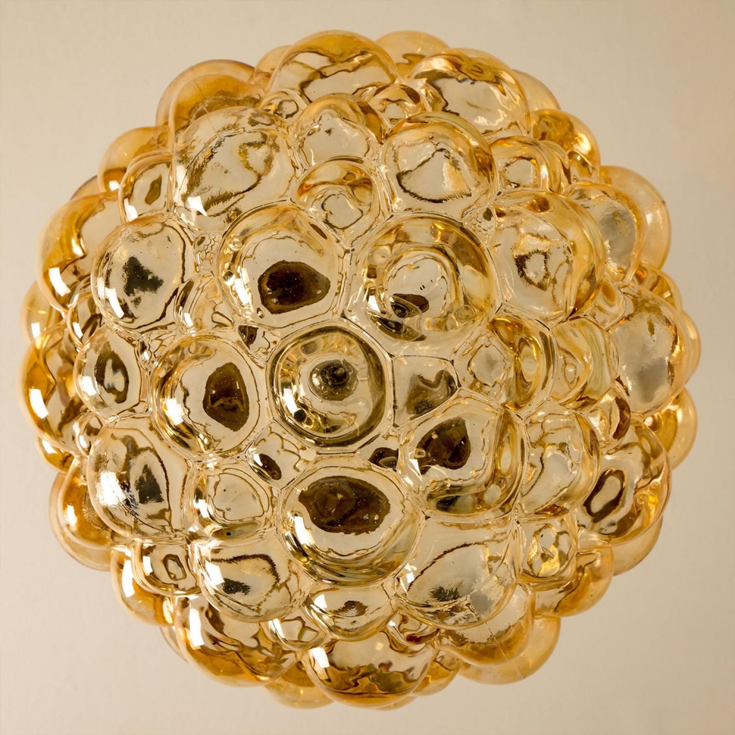 1 dei 3 ciondoli in vetro e ottone di Helena Tynell, Germania 1970 in vendita 6