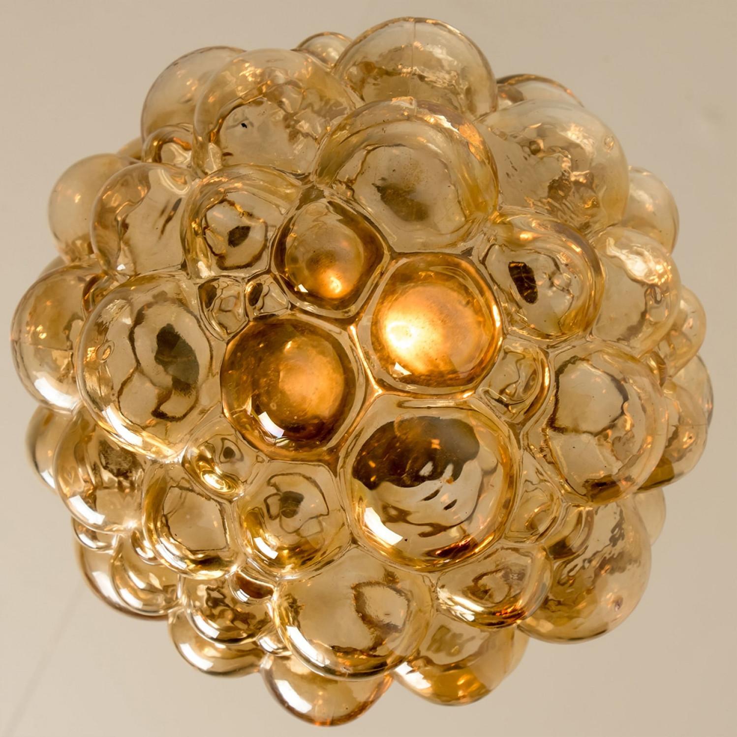 1 of the 3 Bubbled Glass Pendants by Helena Tynell, Germany 1970 For Sale 7