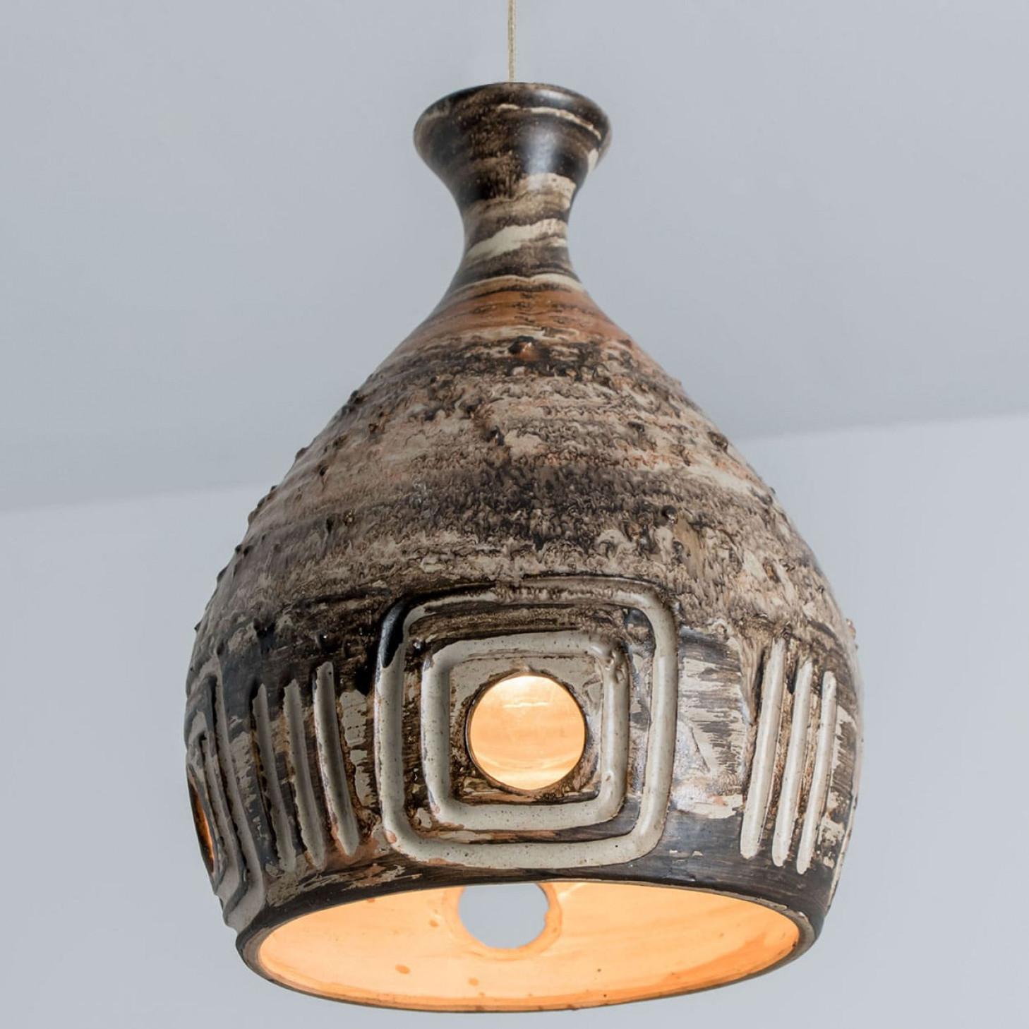 1 de los 3 Colgantes de Cerámica Terracota Marrón Beige, Dinamarca Años 60 Cerámico en venta