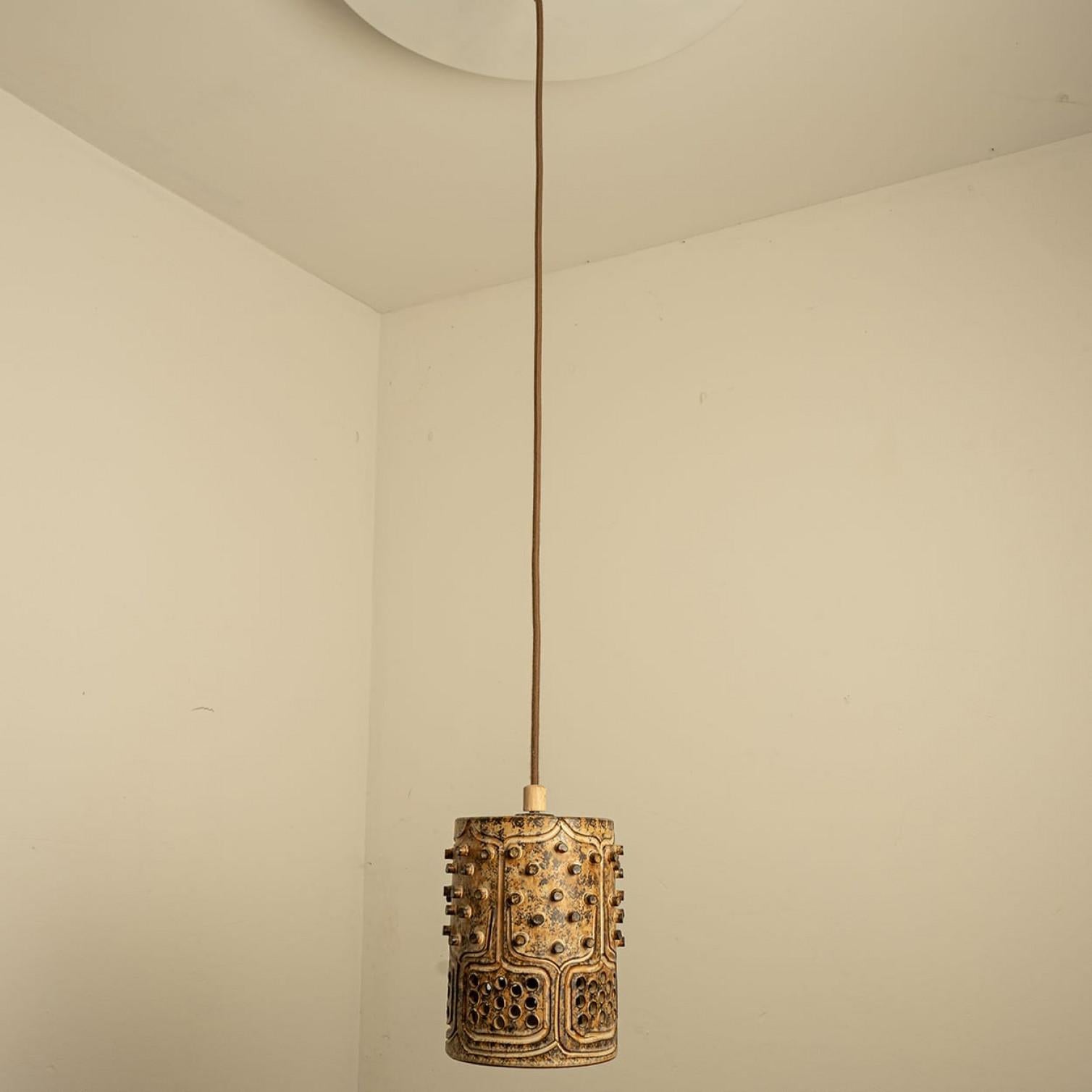 1 dei 3 pendenti in ceramica marrone, Danimarca 1960 in vendita 2