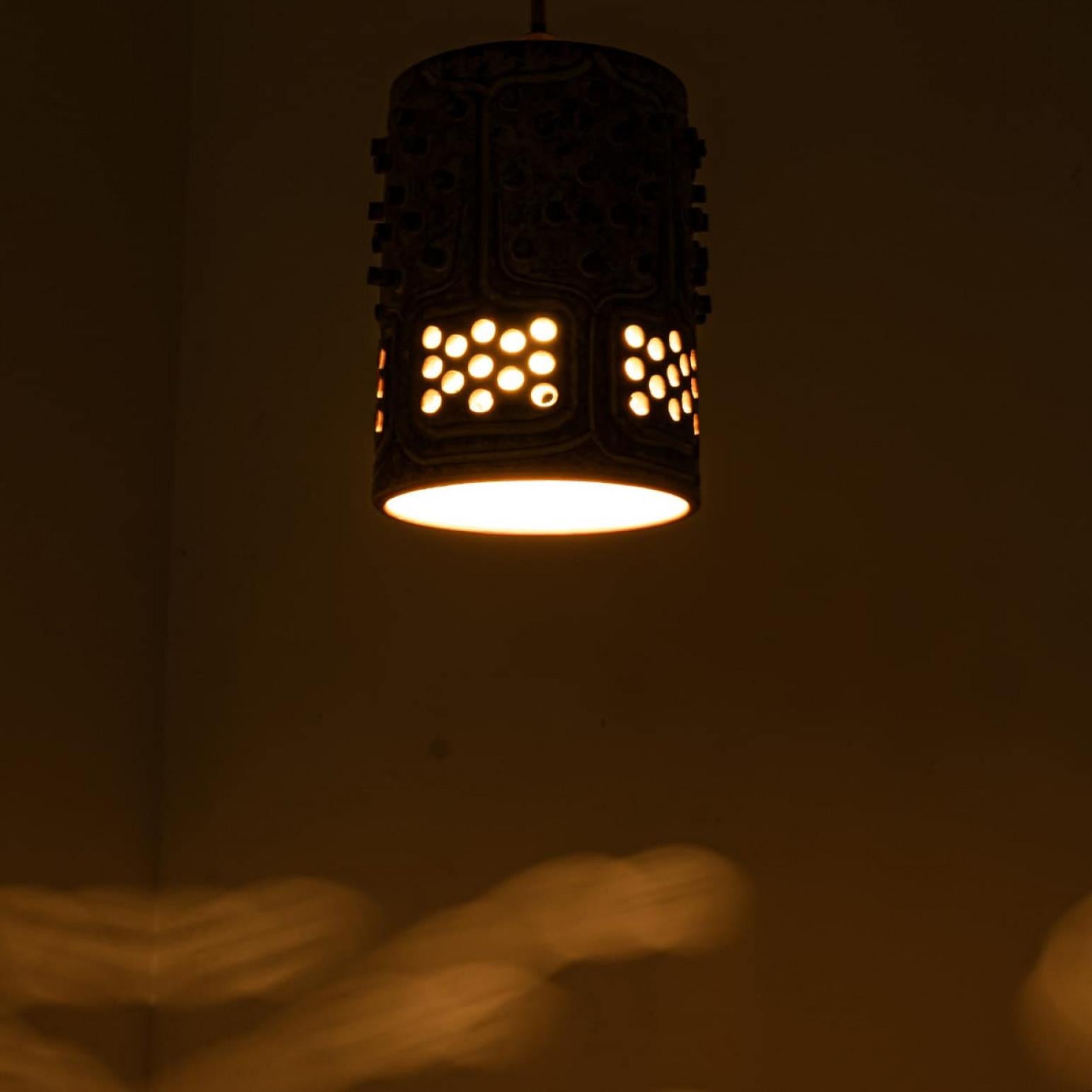 1 dei 3 pendenti in ceramica marrone, Danimarca 1960 in vendita 6