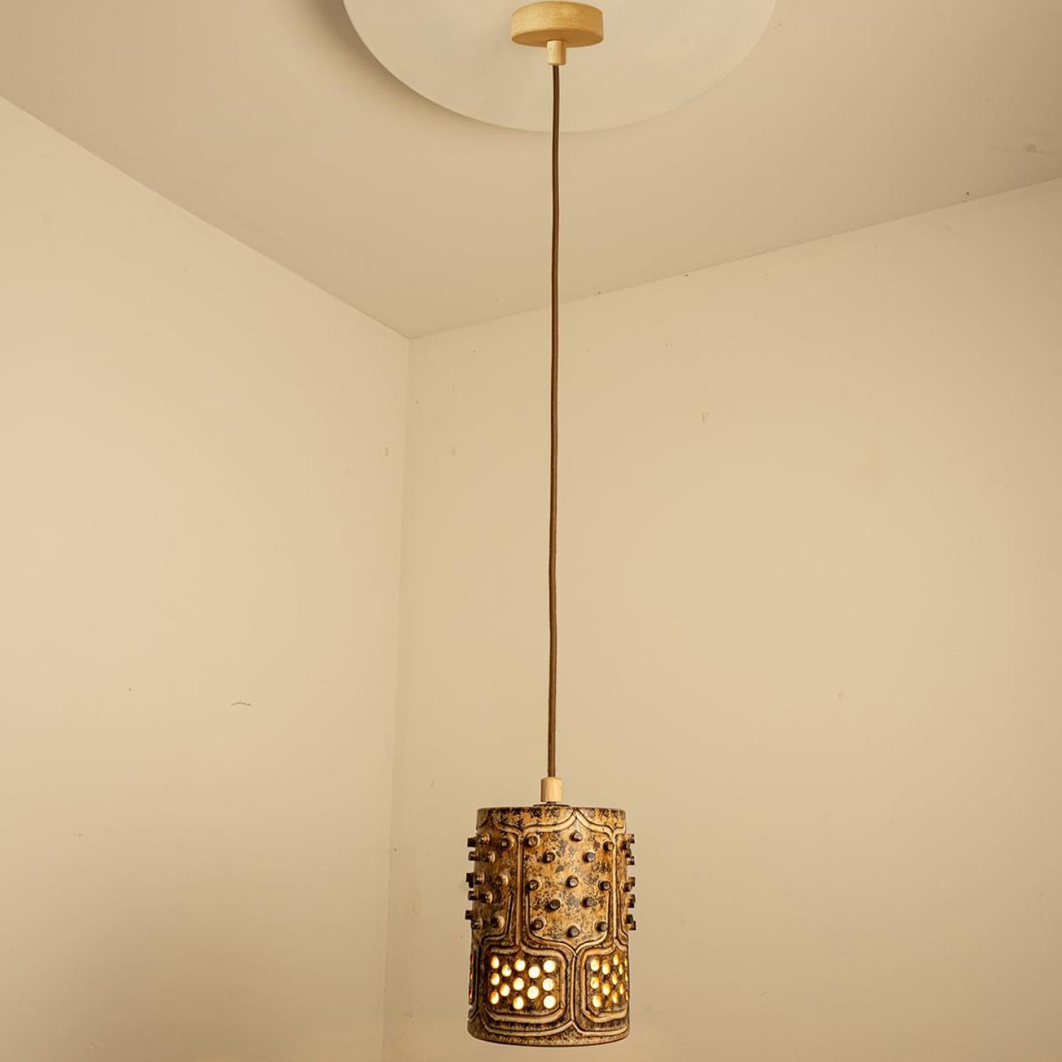 Ceramica 1 dei 3 pendenti in ceramica marrone, Danimarca 1960 in vendita