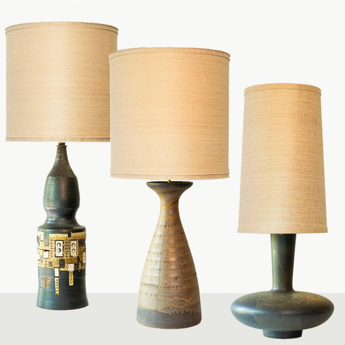 1 der 3 Stehlampen aus Keramik, Lampenschirme aus Seide von R. Houben (Brutalismus) im Angebot