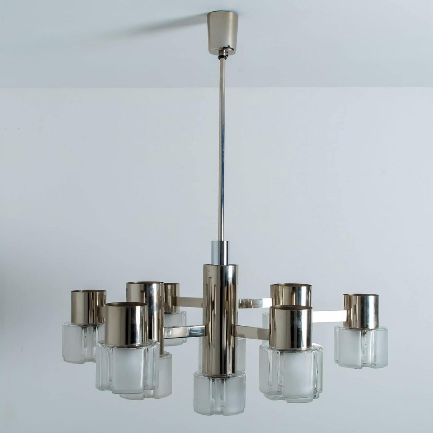 1 dei 3 lampadari in cromo e vetro di Murano di Sciolari, 1970 in vendita 3