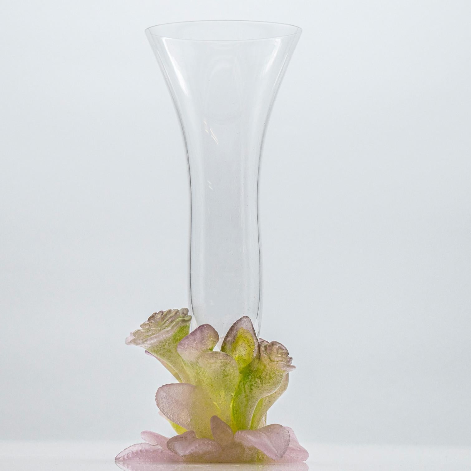 1 of the 3 Daum Art Glass Soliflore Vases, Roses Pink Green, France in vendita 2