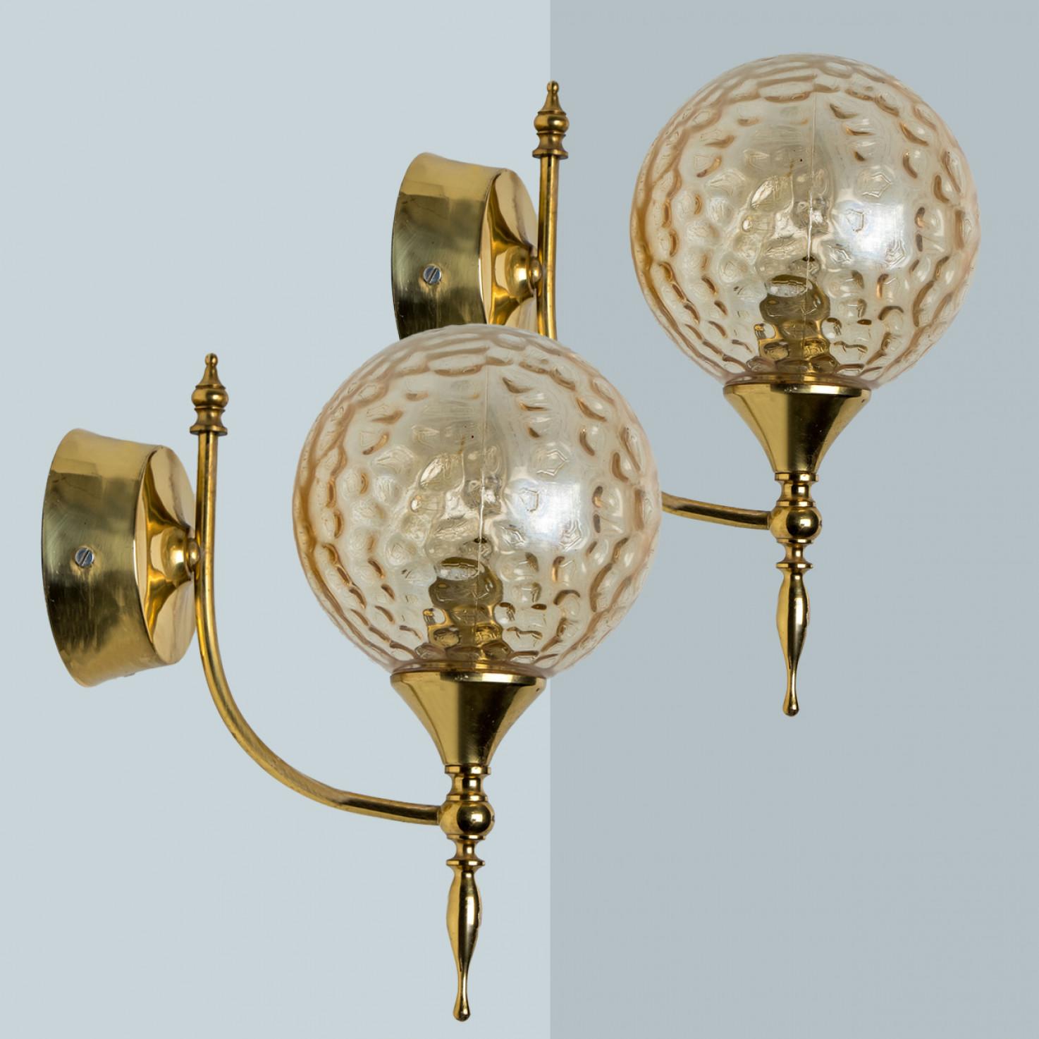 1 of the 3 Gold Brass Sphere Blown Glass Wall Lights, In Style of Brotto, Italy For Sale 4
