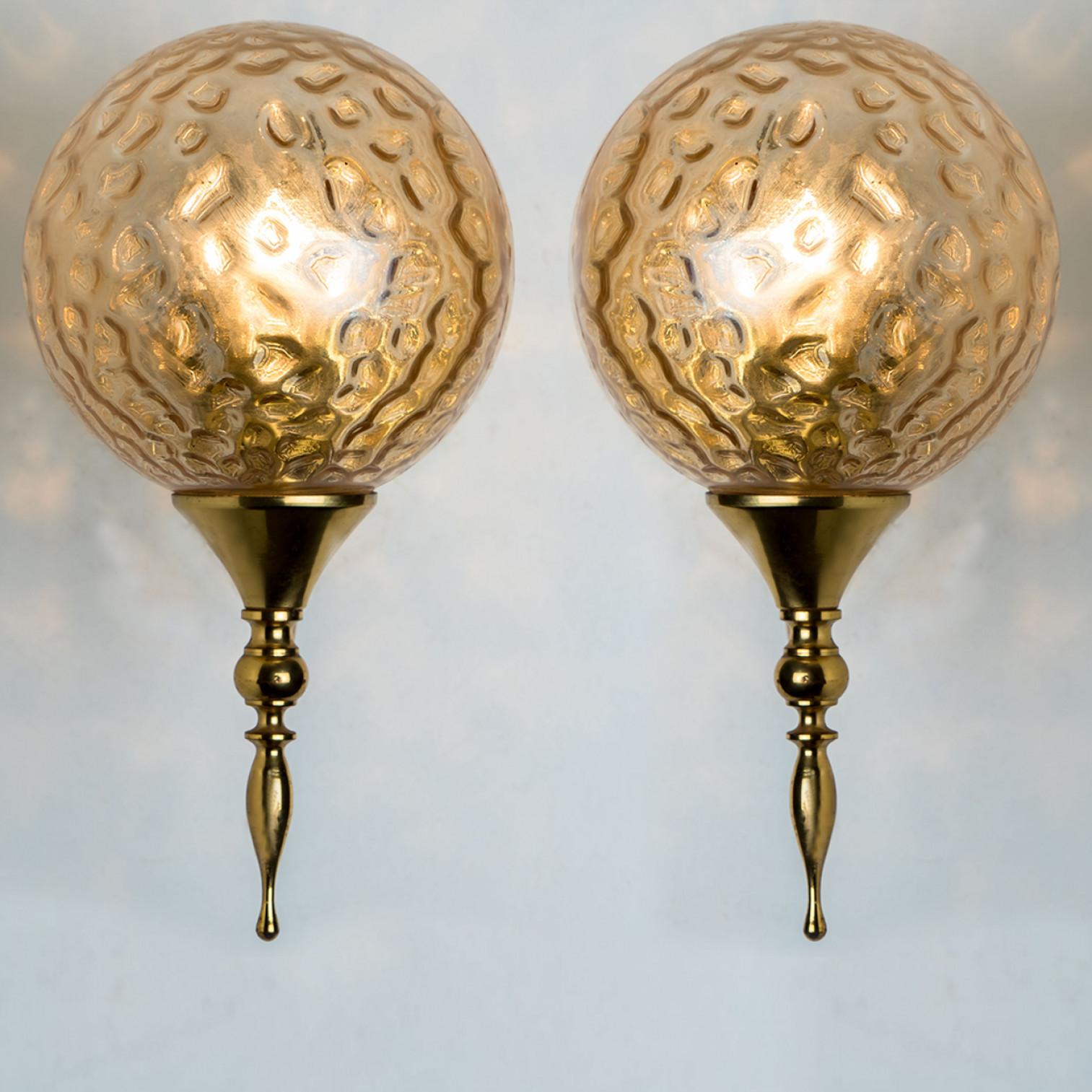 1 of the 3 Gold Brass Sphere Blown Glass Wall Lights, In Style of Brotto, Italy For Sale 7