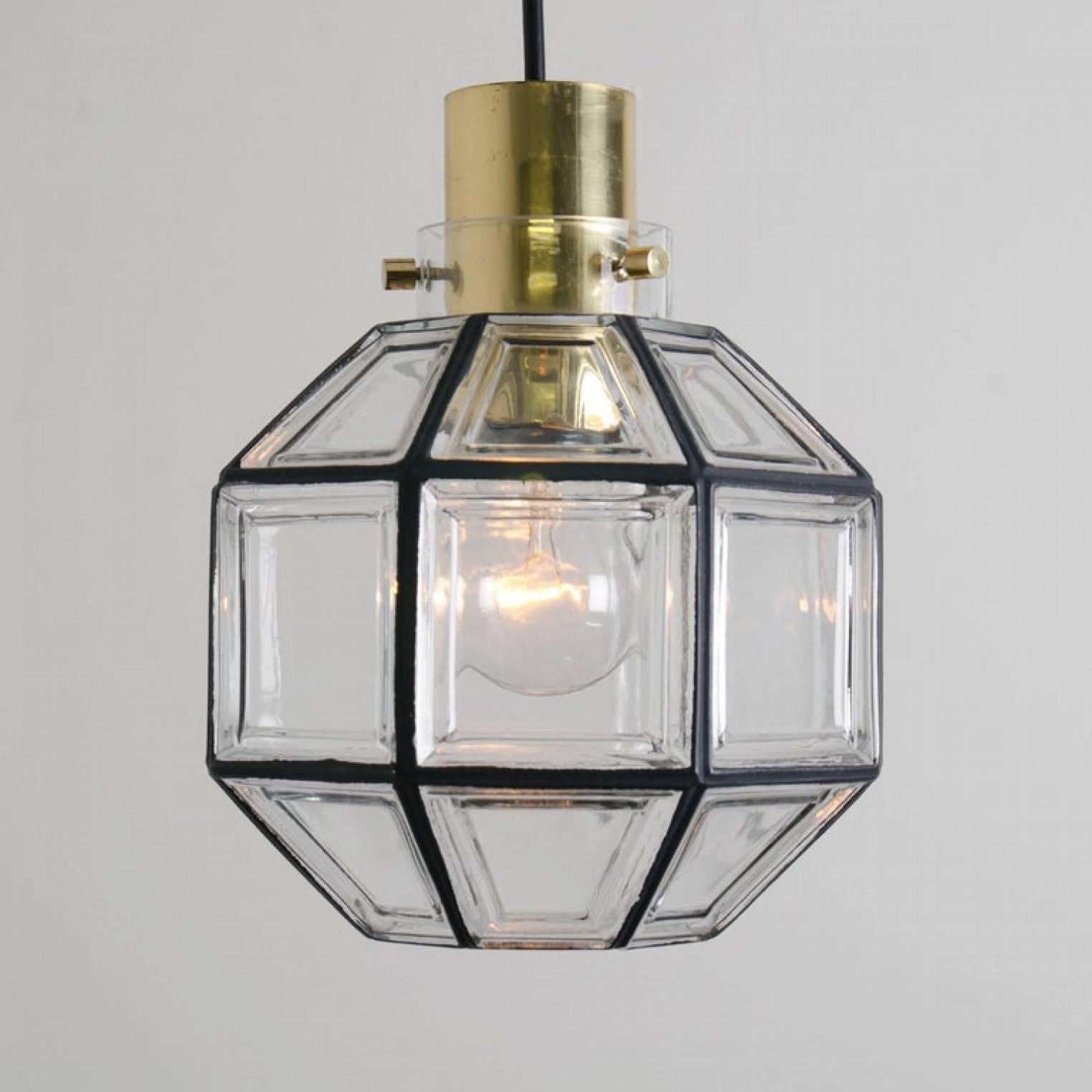 1 der 3 Pedant Lights aus Eisen und Klarglas von Glashütte, 1960 (20. Jahrhundert) im Angebot