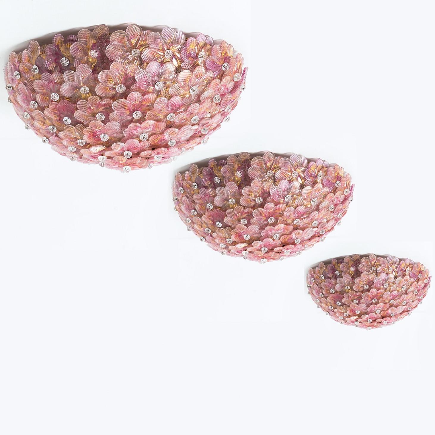 1 of the 3 Large Flower Flush Mount in the style of Barovier & Toso, Murano en vente 2