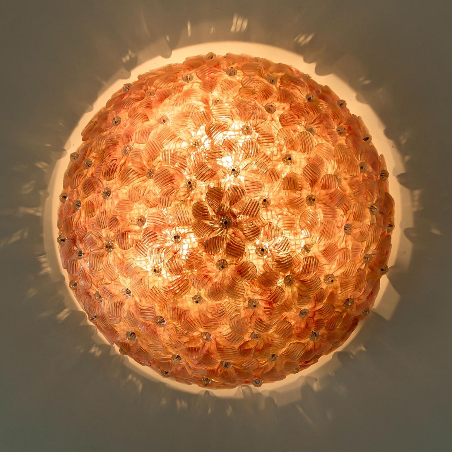 1 of the 3 Large Flower Flush Mount in the style of Barovier & Toso, Murano en vente 4